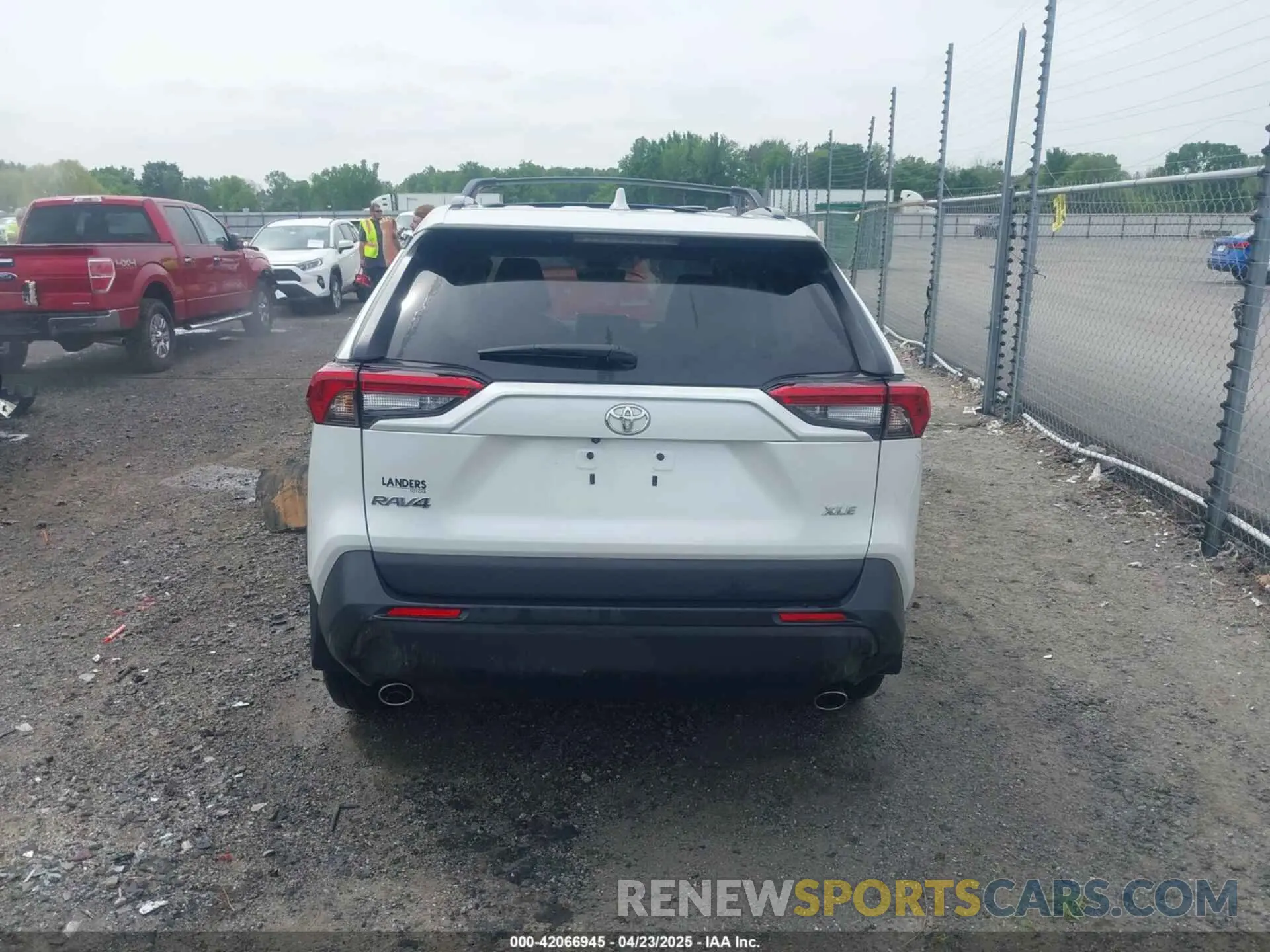 16 Photograph of a damaged car 2T3C1RFV3RW311870 TOYOTA RAV4 2024