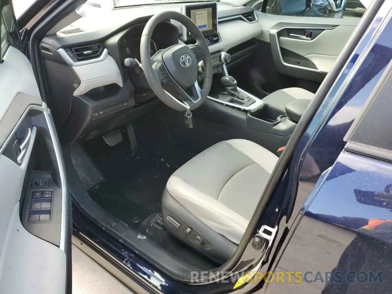 8 Photograph of a damaged car 2T3C1RFV4RW313580 TOYOTA RAV4 2024