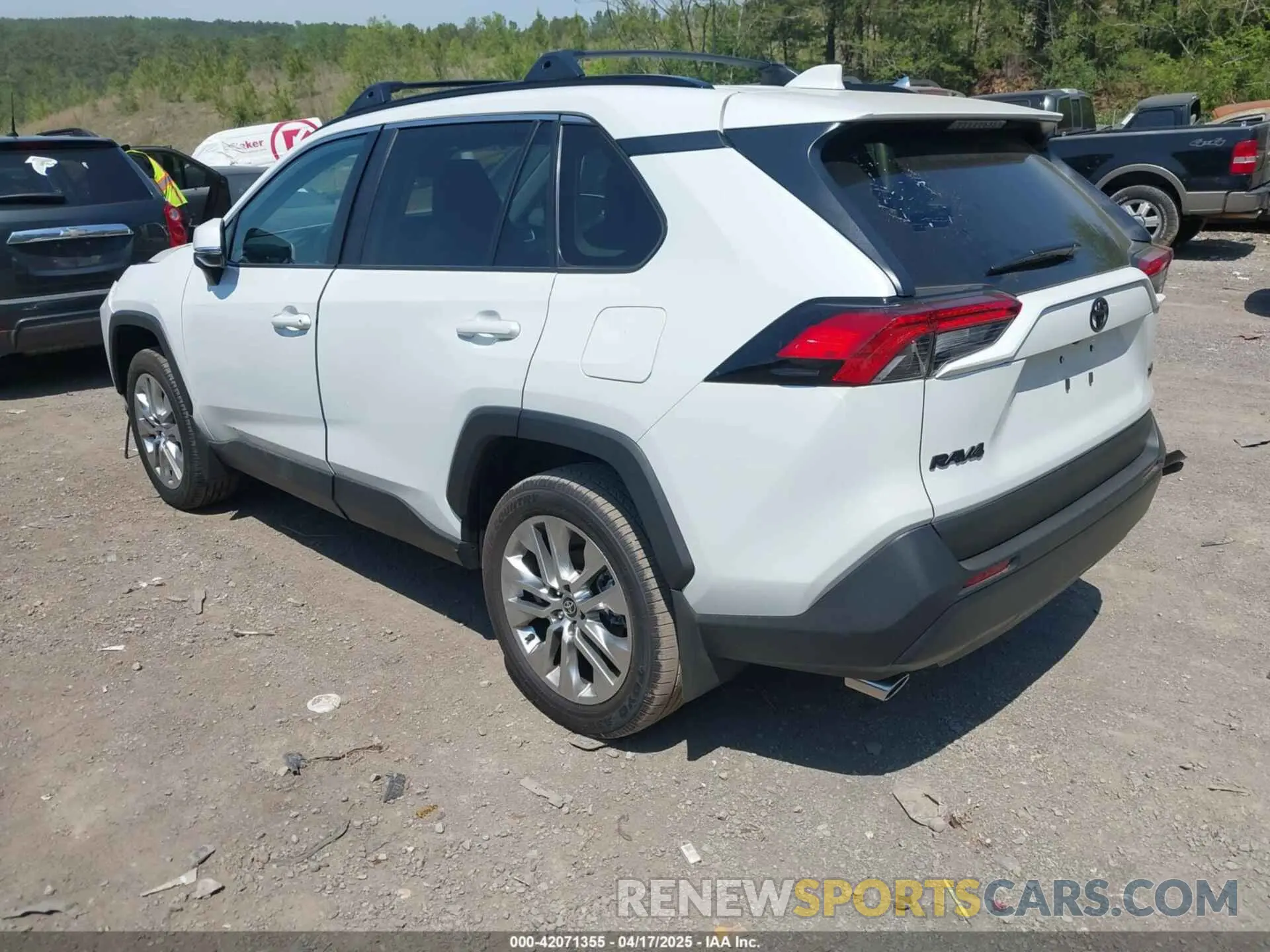3 Photograph of a damaged car 2T3C1RFV4RW364447 TOYOTA RAV4 2024