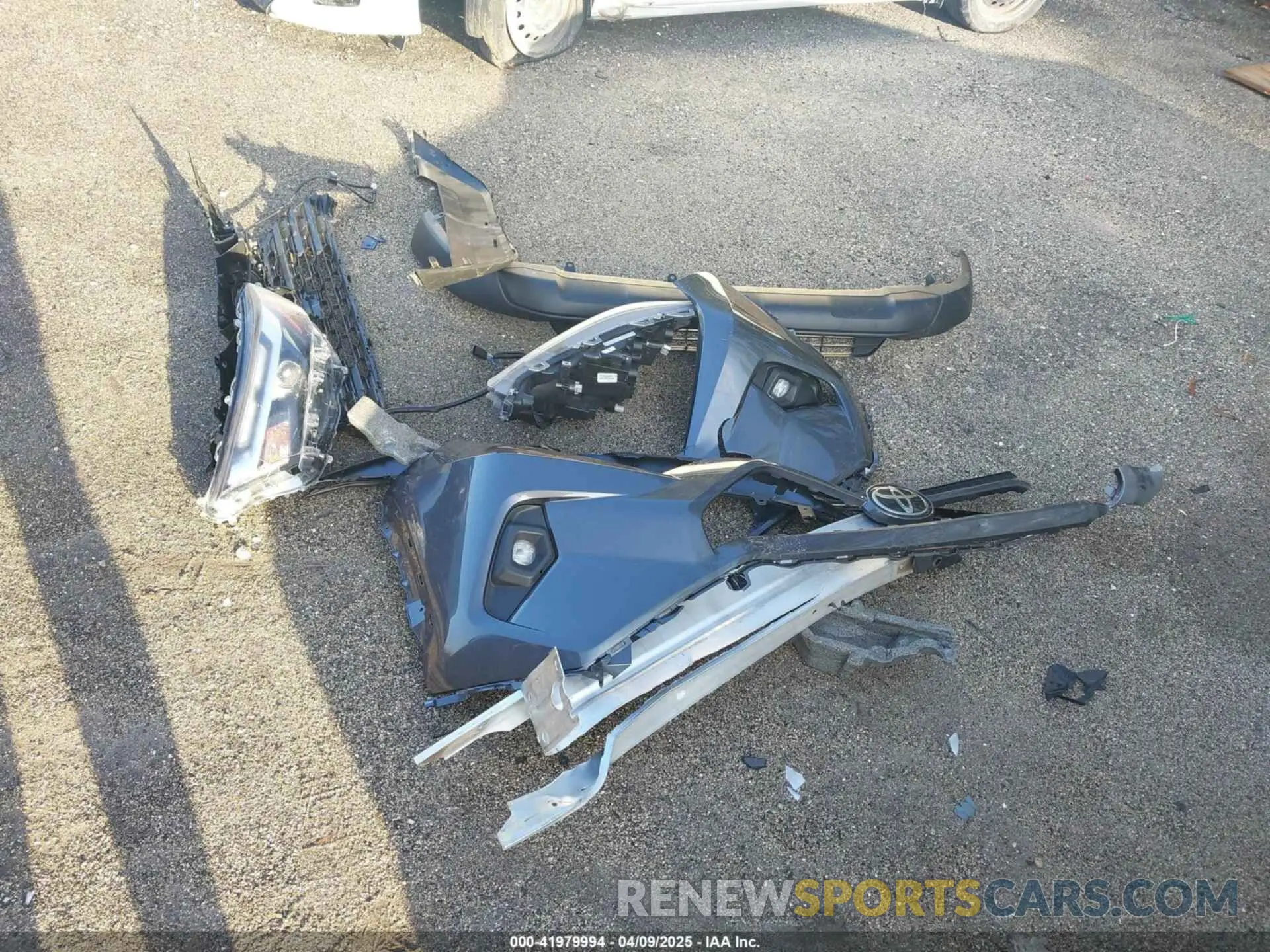 12 Photograph of a damaged car 2T3C1RFV5RC252063 TOYOTA RAV4 2024