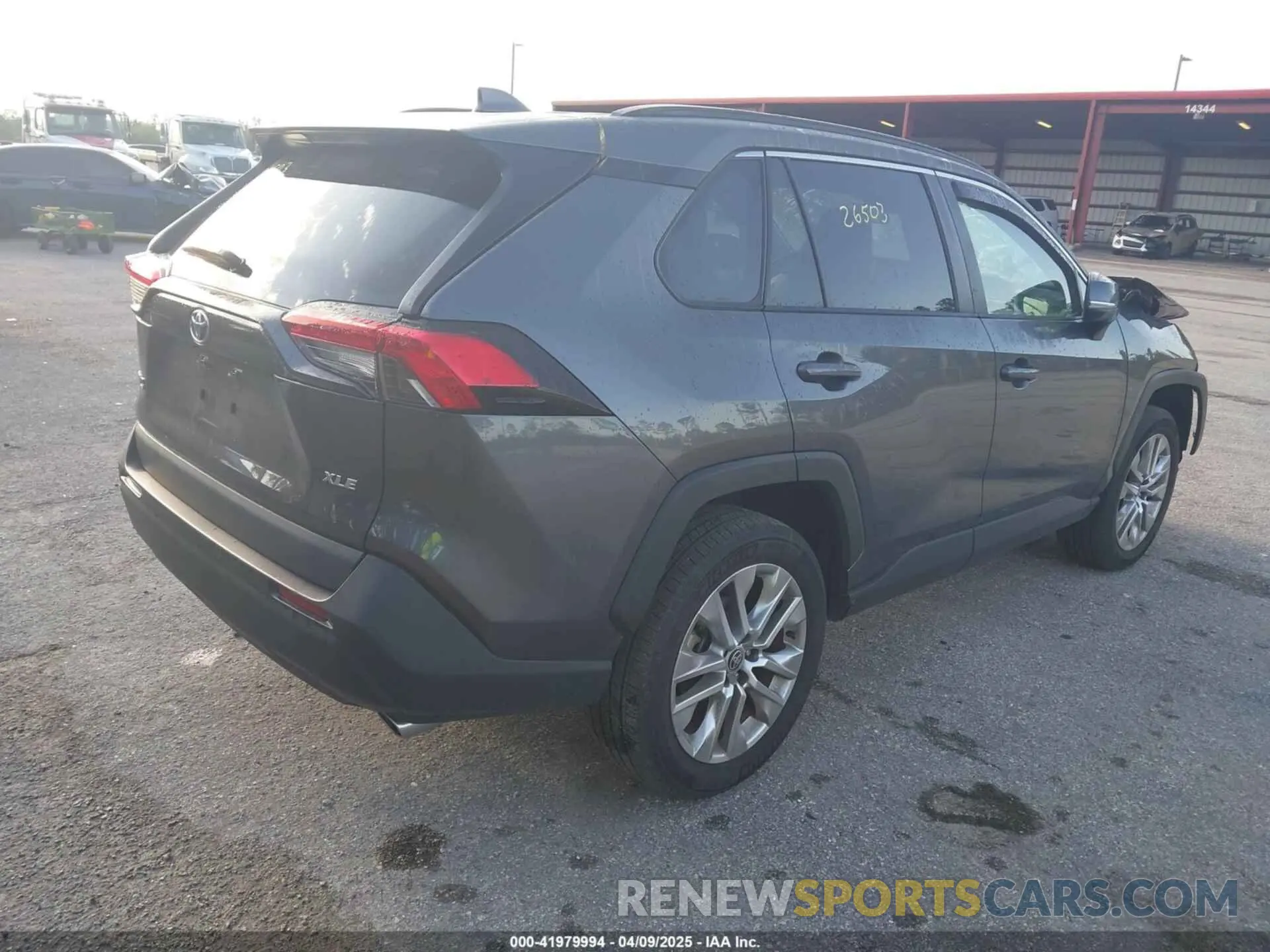 4 Photograph of a damaged car 2T3C1RFV5RC252063 TOYOTA RAV4 2024