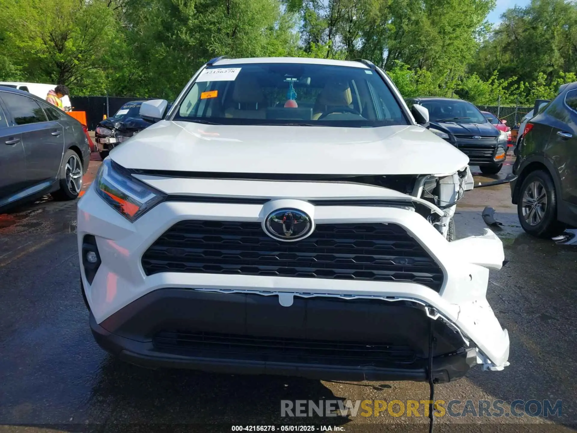 12 Photograph of a damaged car 2T3C1RFV5RW335409 TOYOTA RAV4 2024