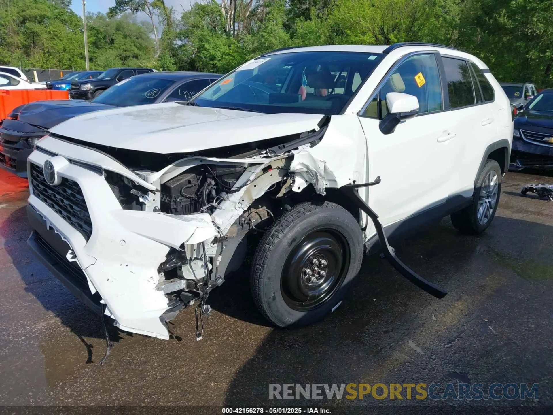 2 Photograph of a damaged car 2T3C1RFV5RW335409 TOYOTA RAV4 2024