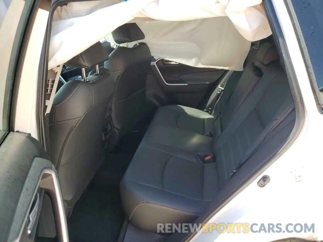 11 Photograph of a damaged car 2T3C1RFV5RW359225 TOYOTA RAV4 2024