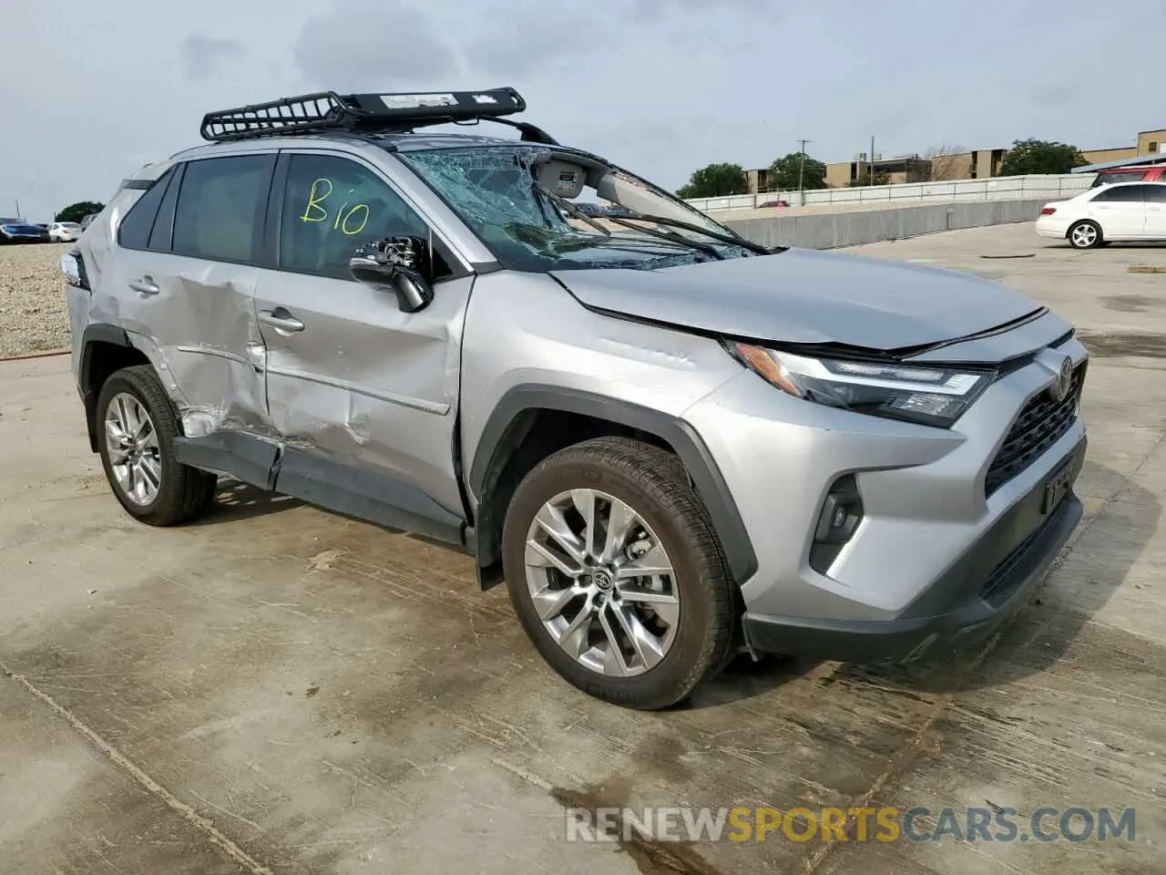 4 Photograph of a damaged car 2T3C1RFV6RC278672 TOYOTA RAV4 2024