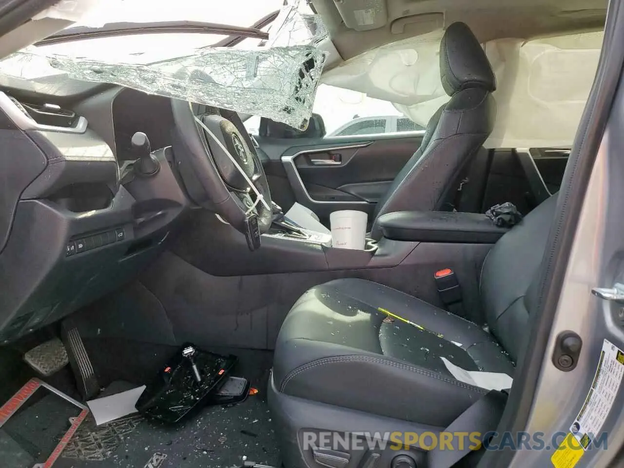 7 Photograph of a damaged car 2T3C1RFV6RC278672 TOYOTA RAV4 2024