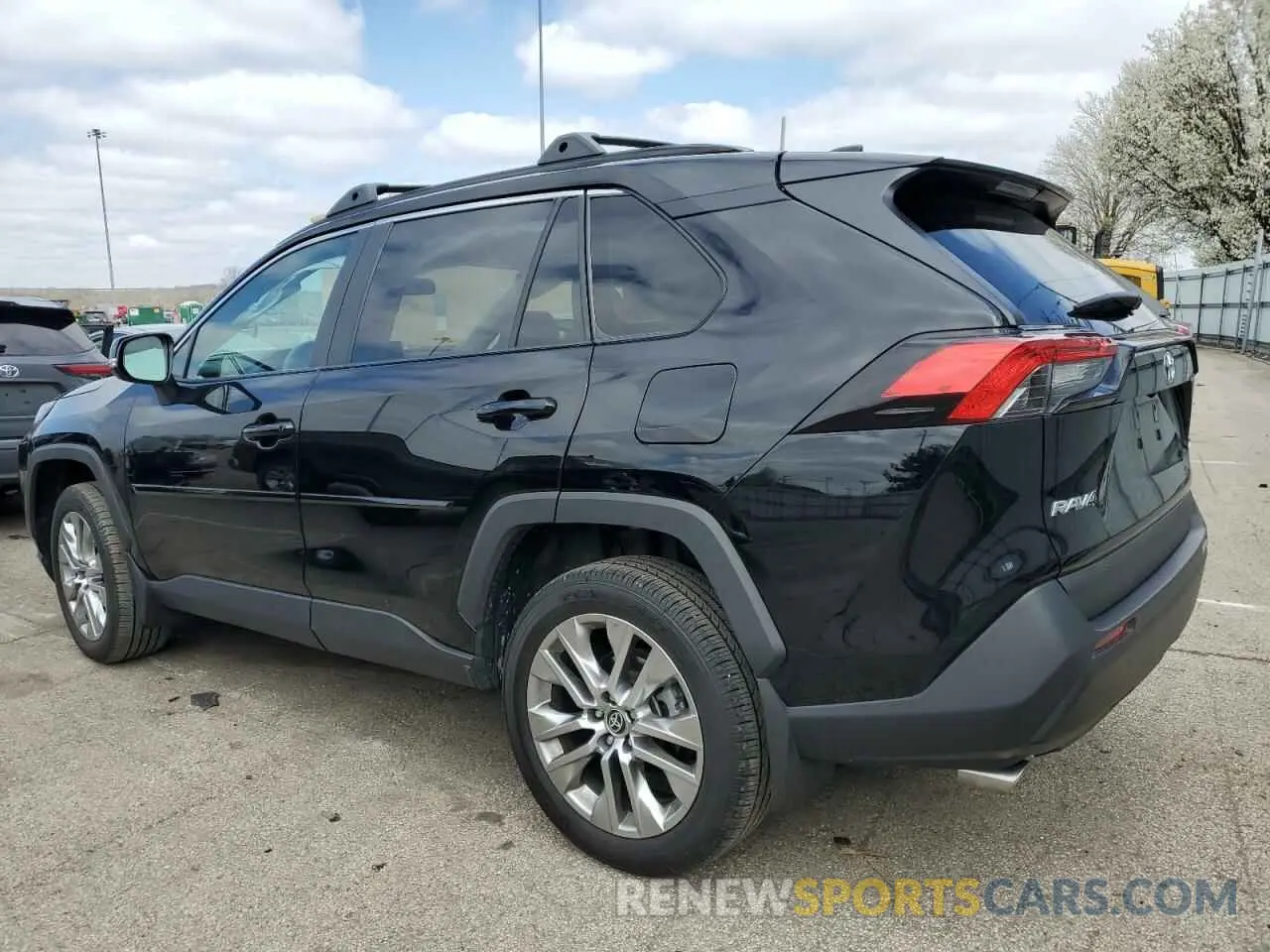 2 Photograph of a damaged car 2T3C1RFV7RW307840 TOYOTA RAV4 2024