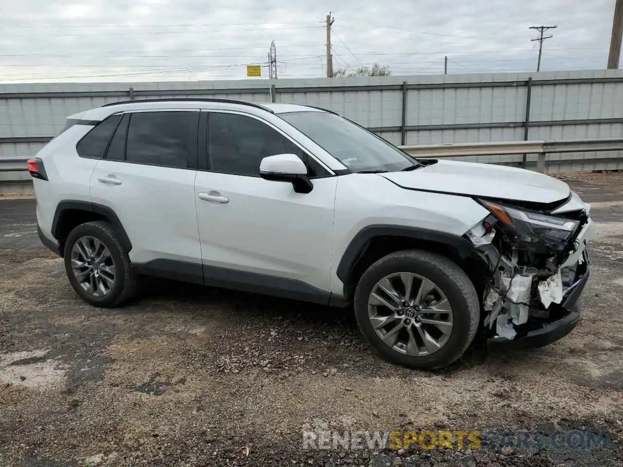 4 Photograph of a damaged car 2T3C1RFV7RW321950 TOYOTA RAV4 2024