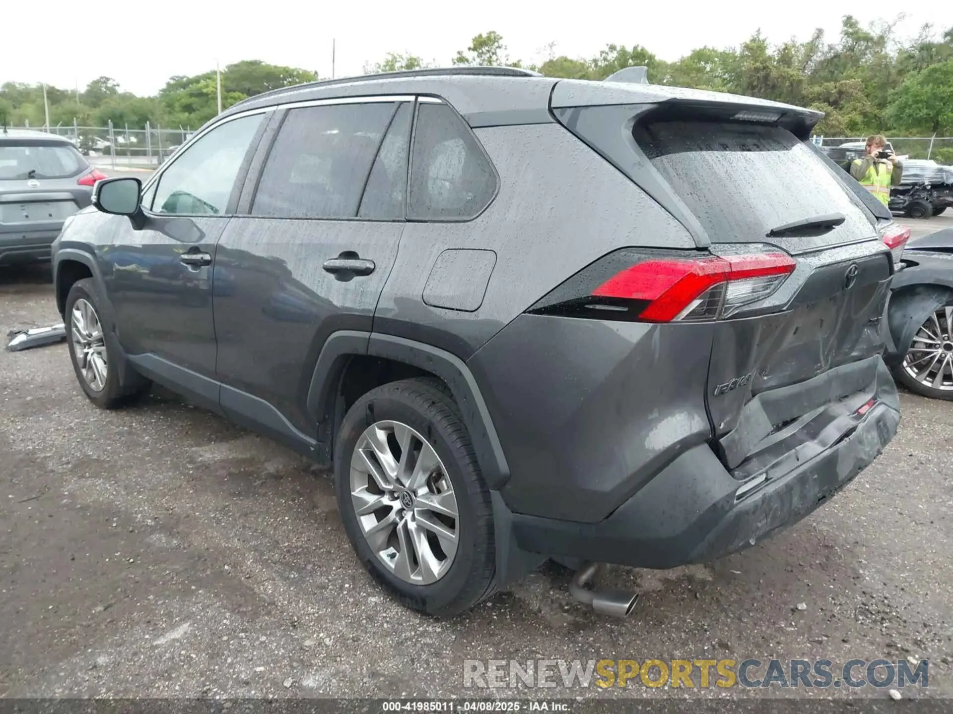 3 Photograph of a damaged car 2T3C1RFV8RC254941 TOYOTA RAV4 2024