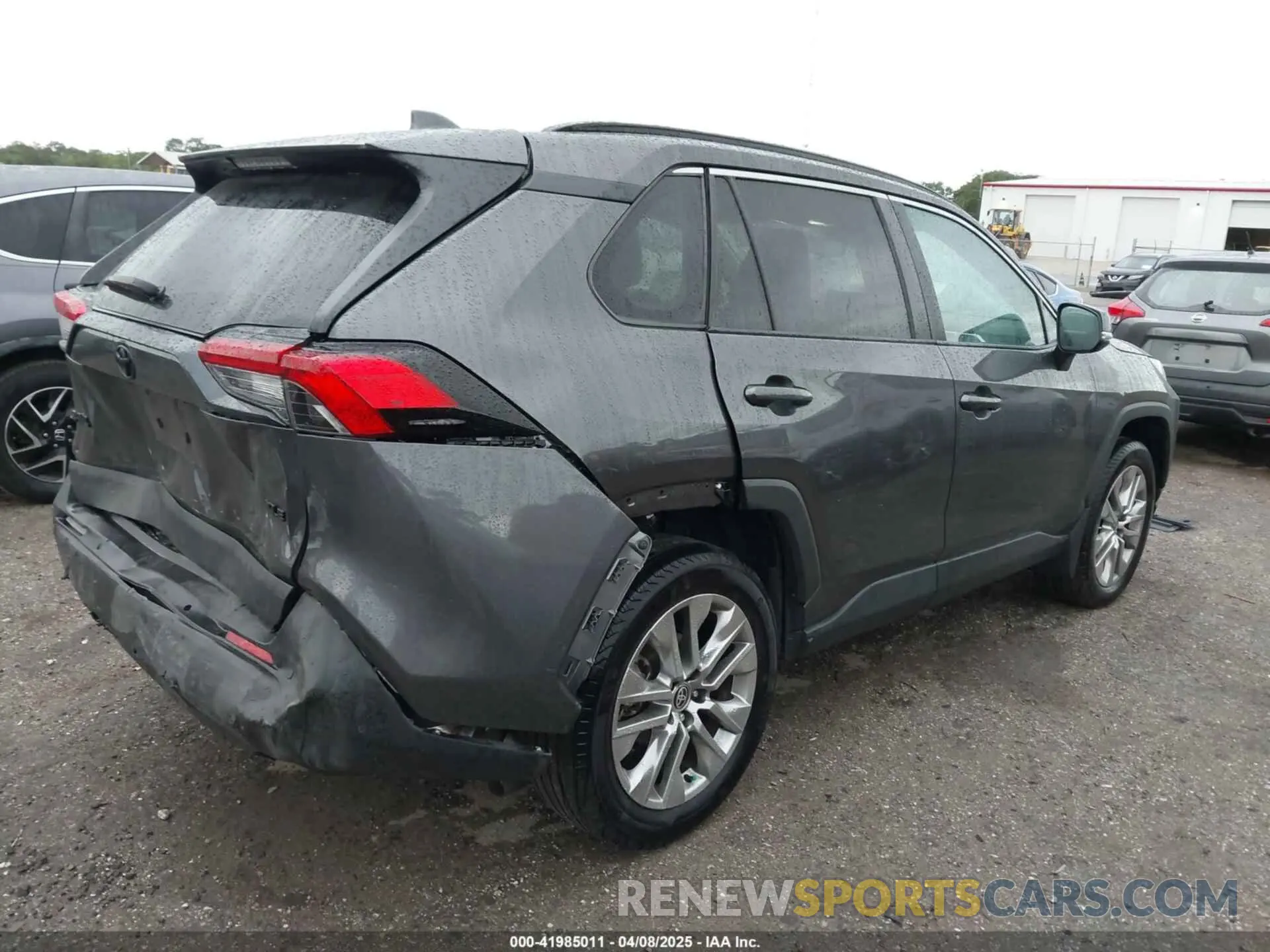 4 Photograph of a damaged car 2T3C1RFV8RC254941 TOYOTA RAV4 2024