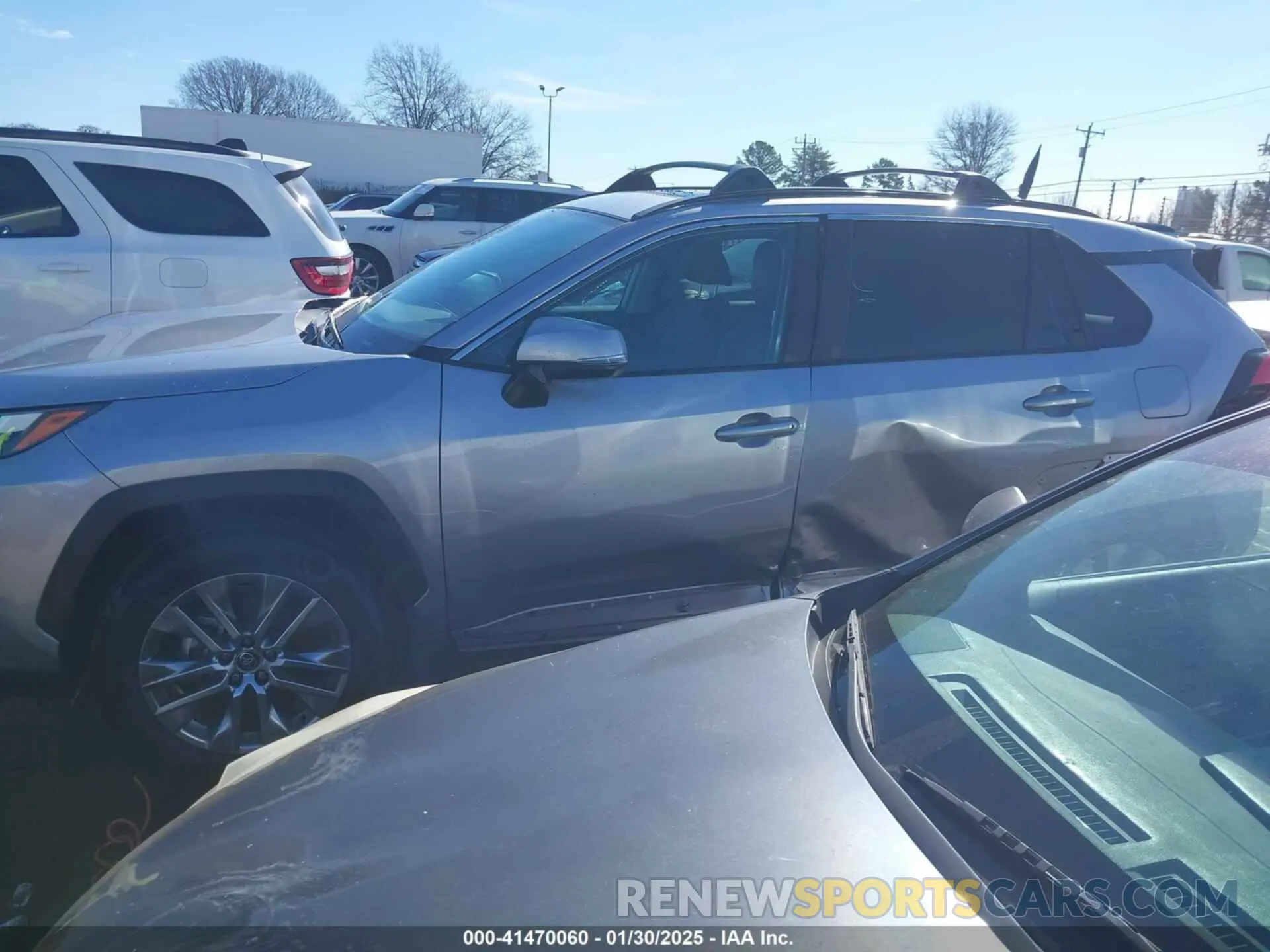14 Photograph of a damaged car 2T3C1RFV8RC292489 TOYOTA RAV4 2024