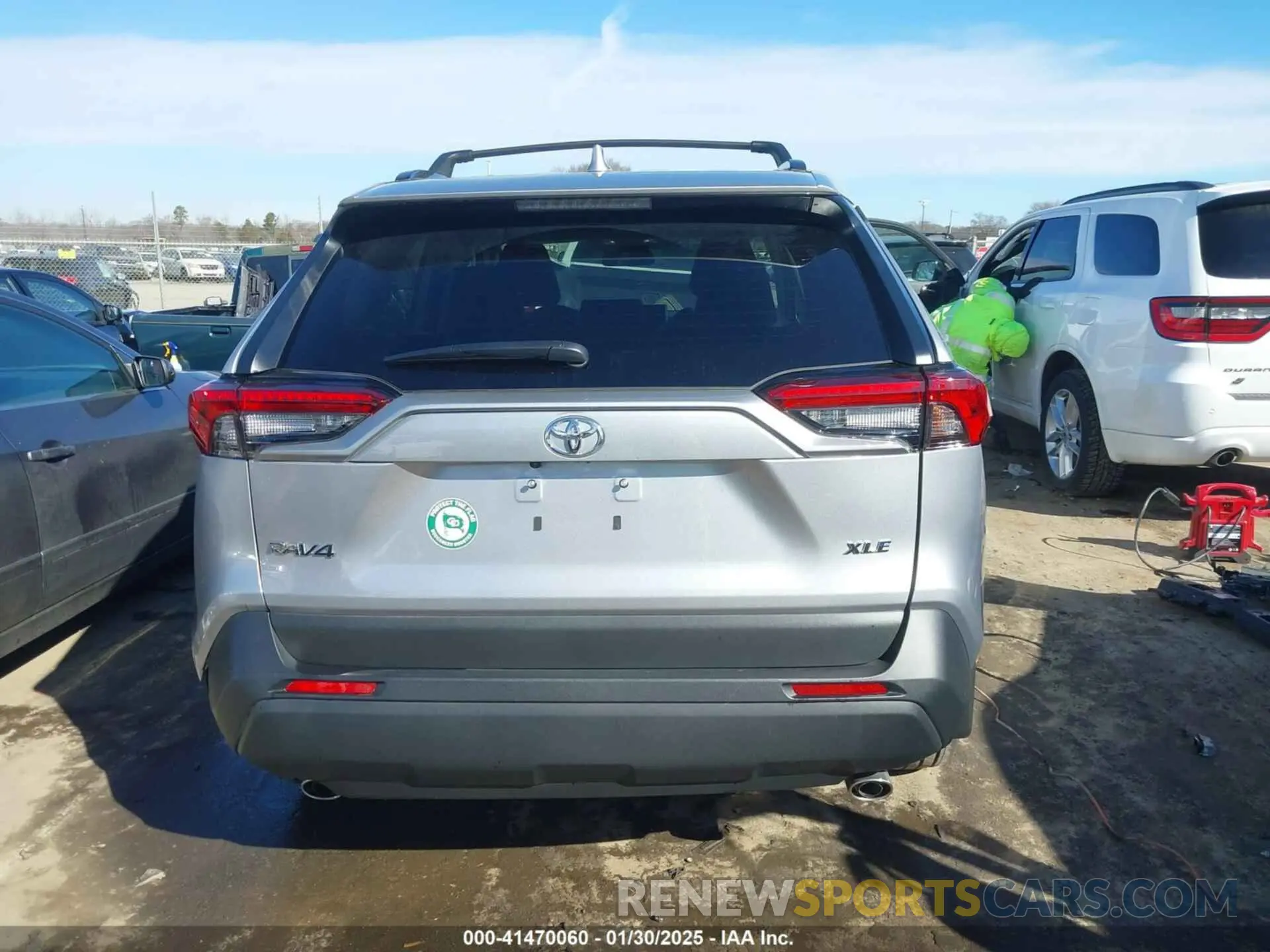 16 Photograph of a damaged car 2T3C1RFV8RC292489 TOYOTA RAV4 2024