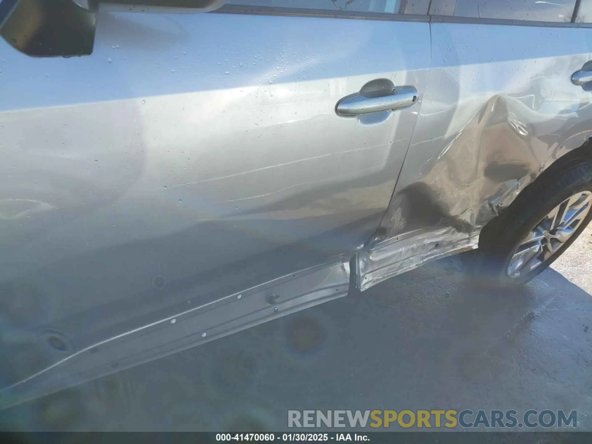 18 Photograph of a damaged car 2T3C1RFV8RC292489 TOYOTA RAV4 2024