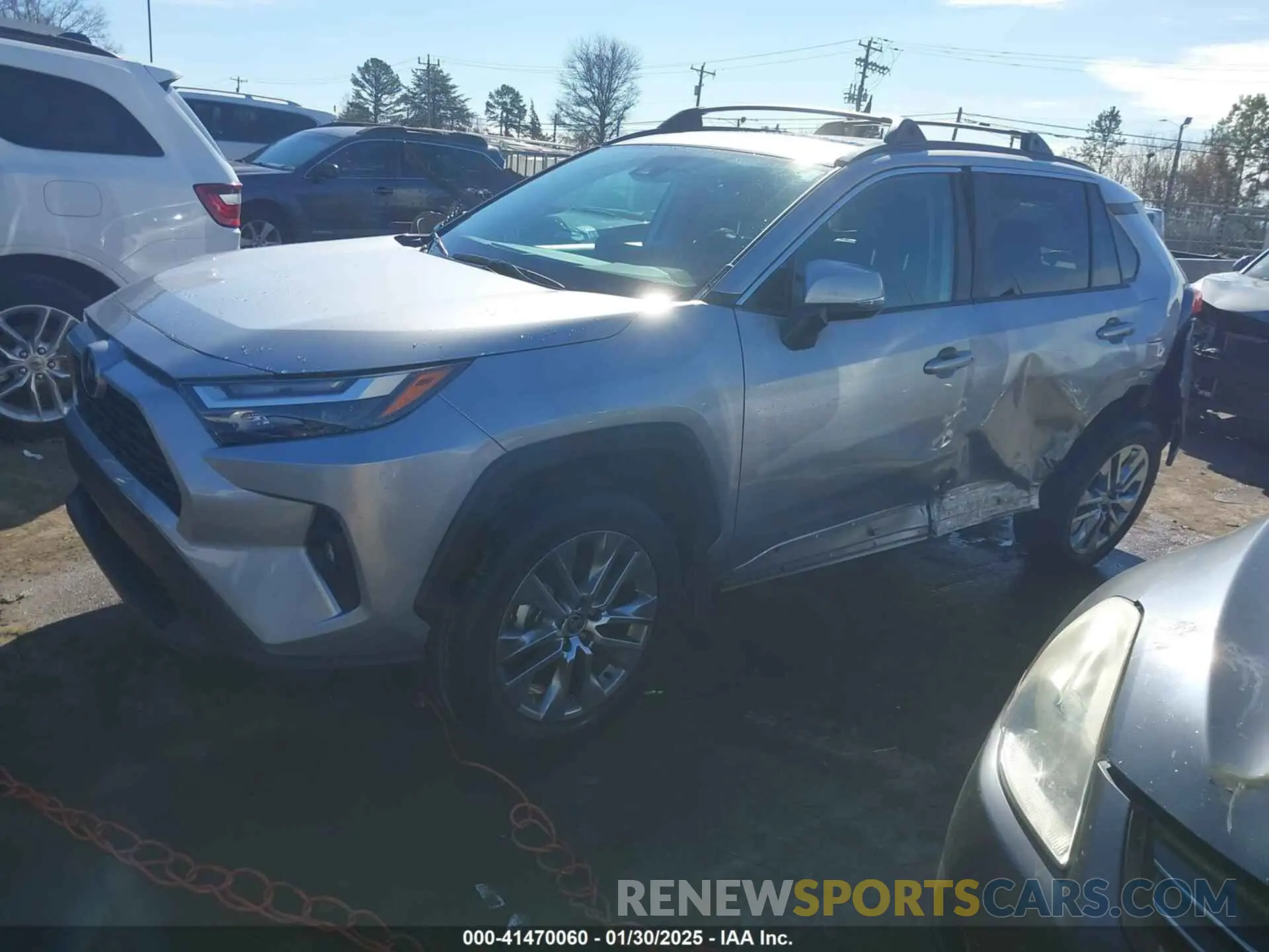 2 Photograph of a damaged car 2T3C1RFV8RC292489 TOYOTA RAV4 2024