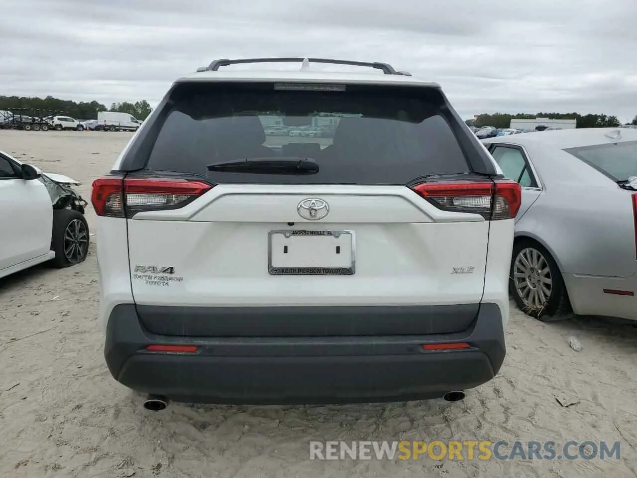 6 Photograph of a damaged car 2T3C1RFV8RW356268 TOYOTA RAV4 2024