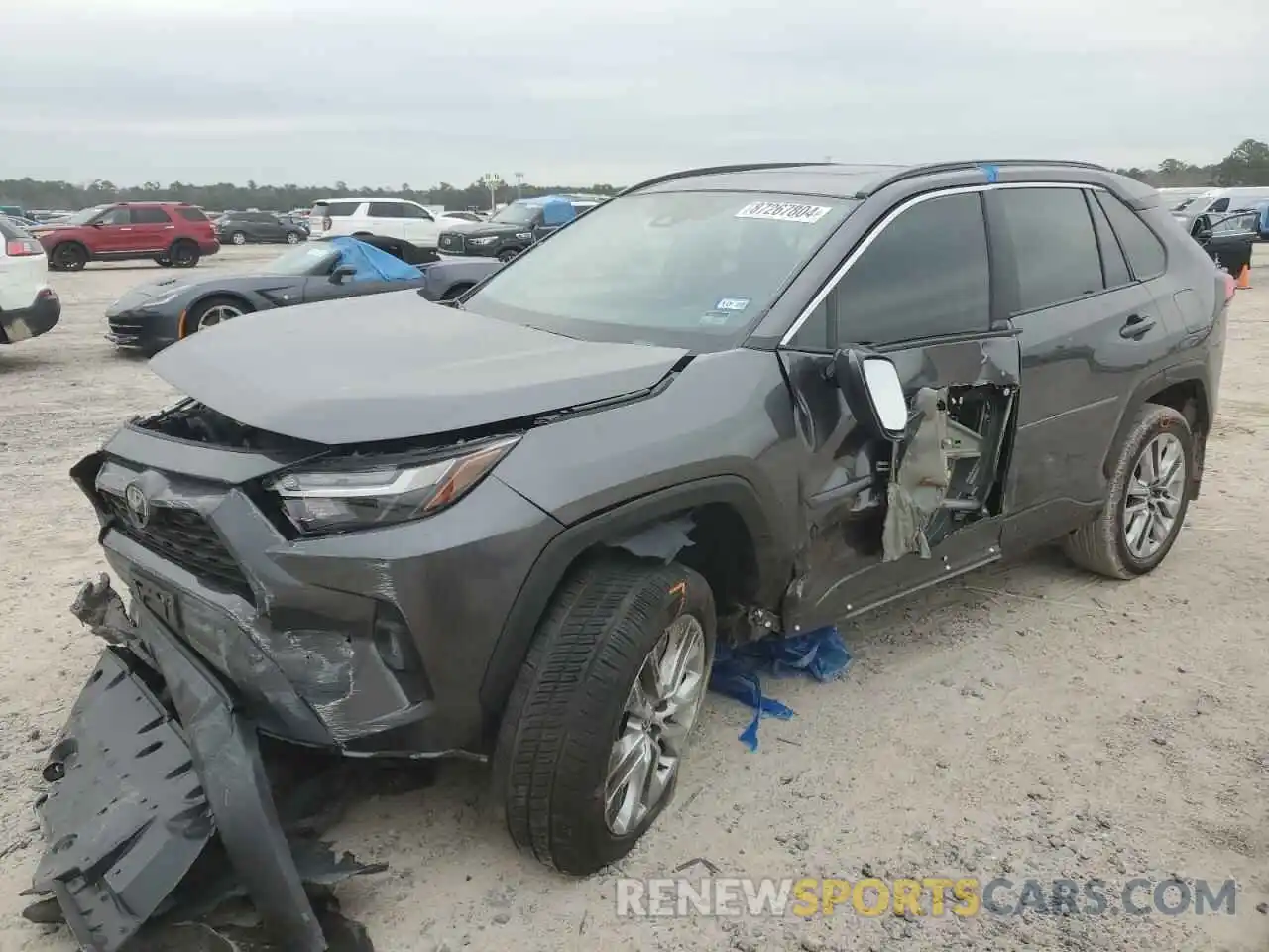 1 Photograph of a damaged car 2T3C1RFV9RC299550 TOYOTA RAV4 2024