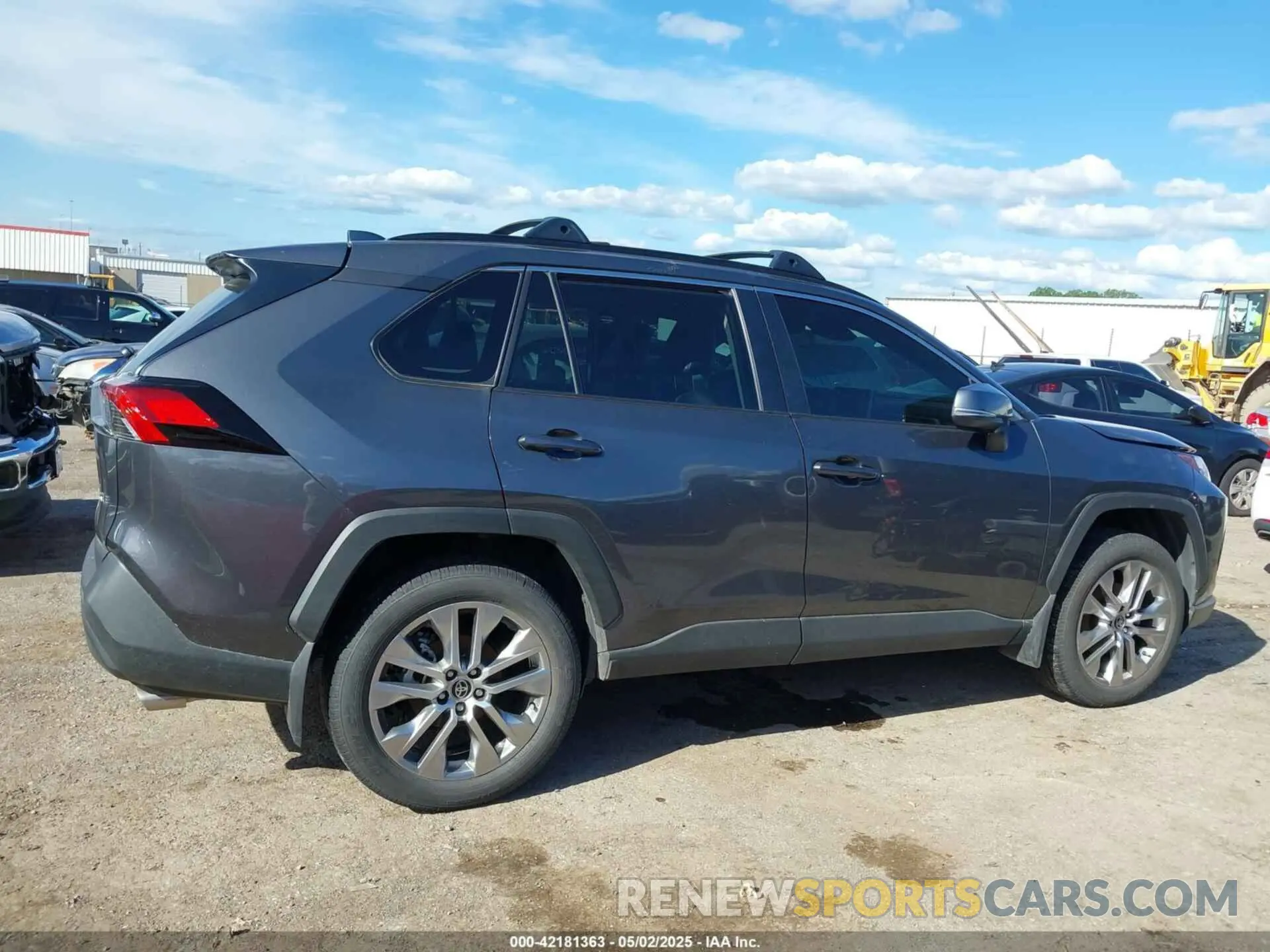 13 Photograph of a damaged car 2T3C1RFV9RW305569 TOYOTA RAV4 2024