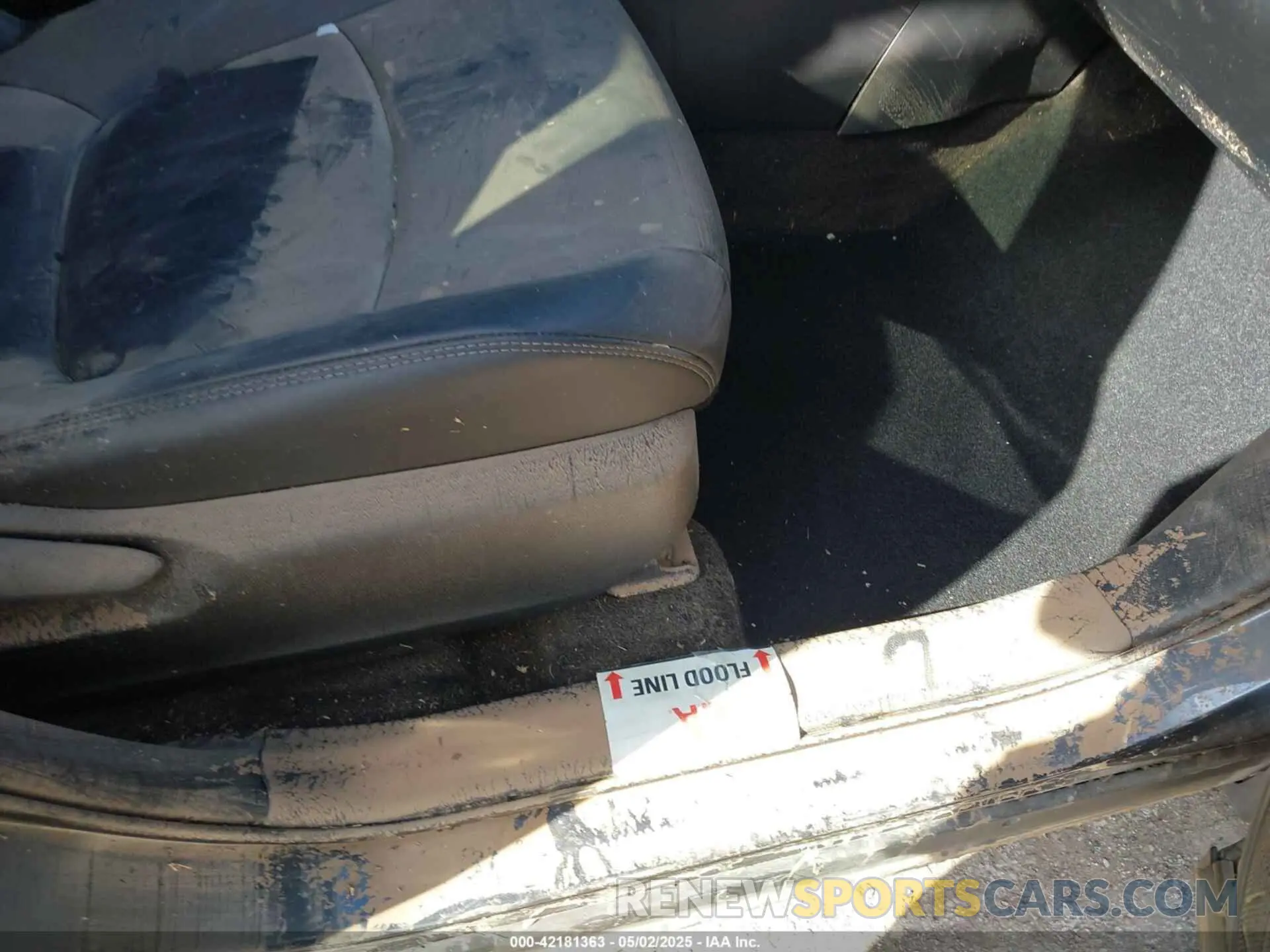 6 Photograph of a damaged car 2T3C1RFV9RW305569 TOYOTA RAV4 2024