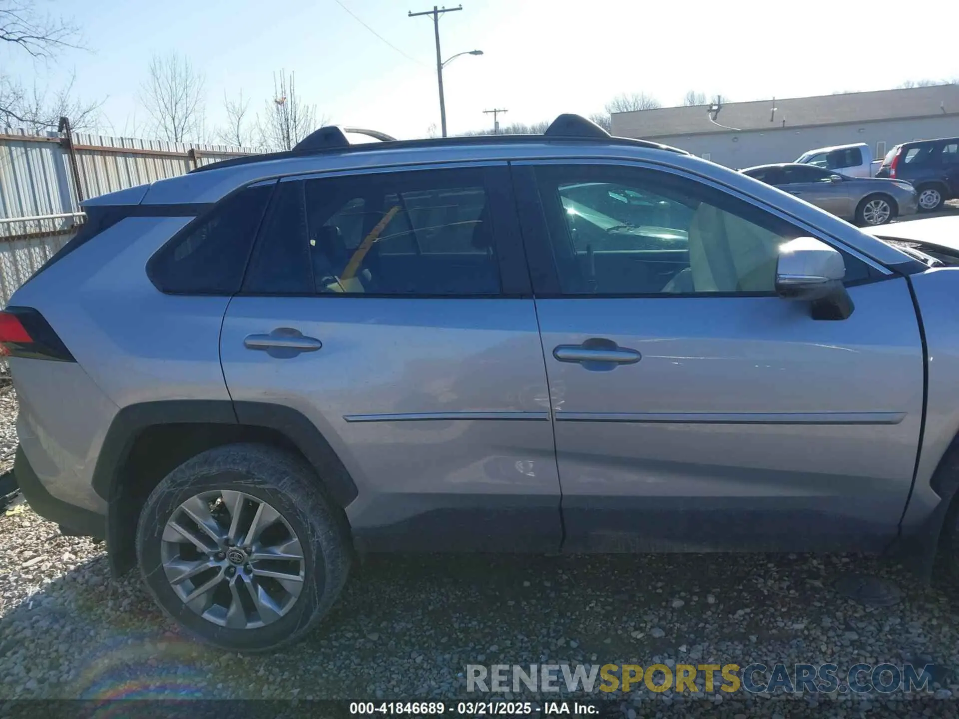 14 Photograph of a damaged car 2T3C1RFV9RW350060 TOYOTA RAV4 2024