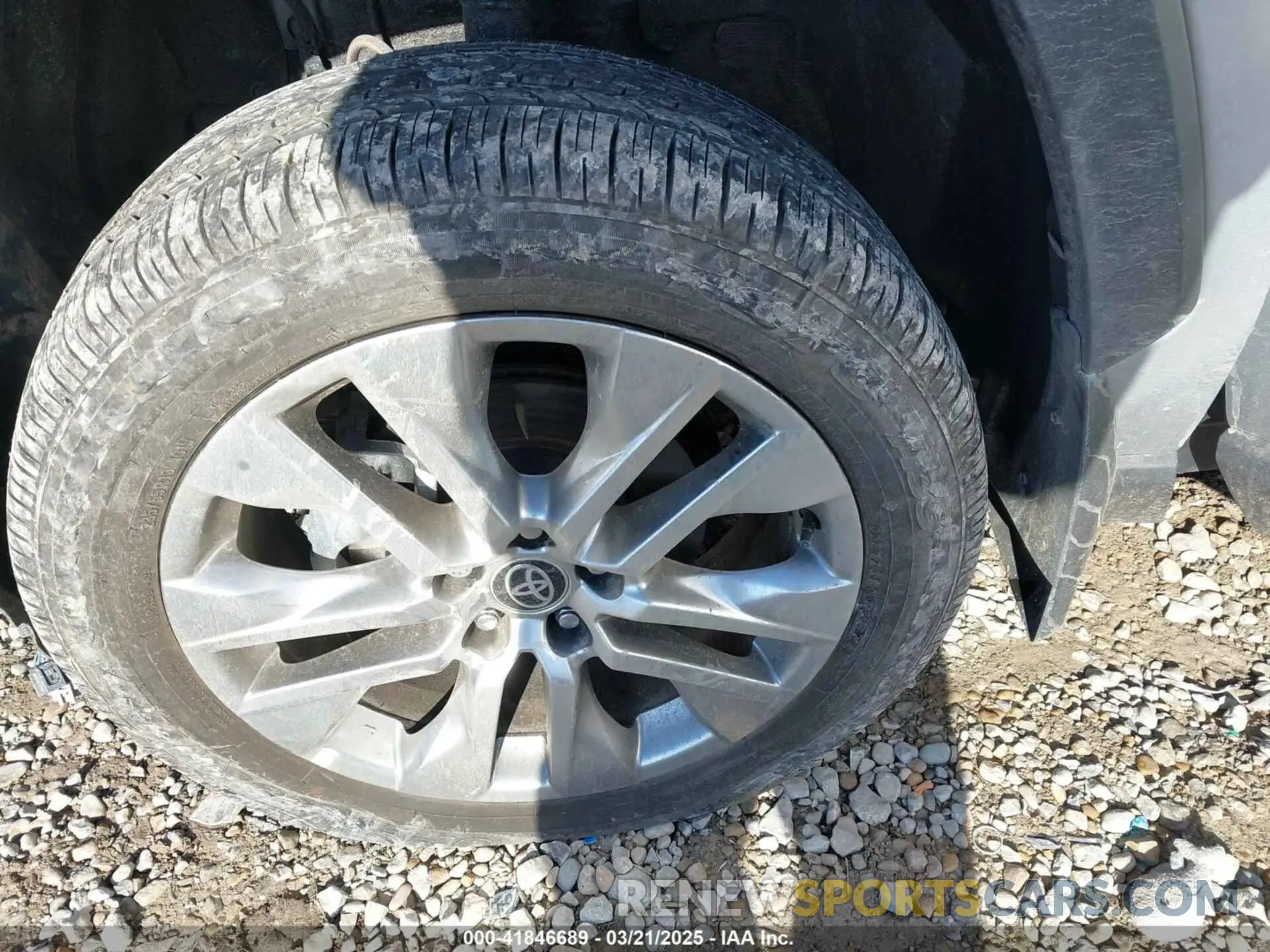 6 Photograph of a damaged car 2T3C1RFV9RW350060 TOYOTA RAV4 2024