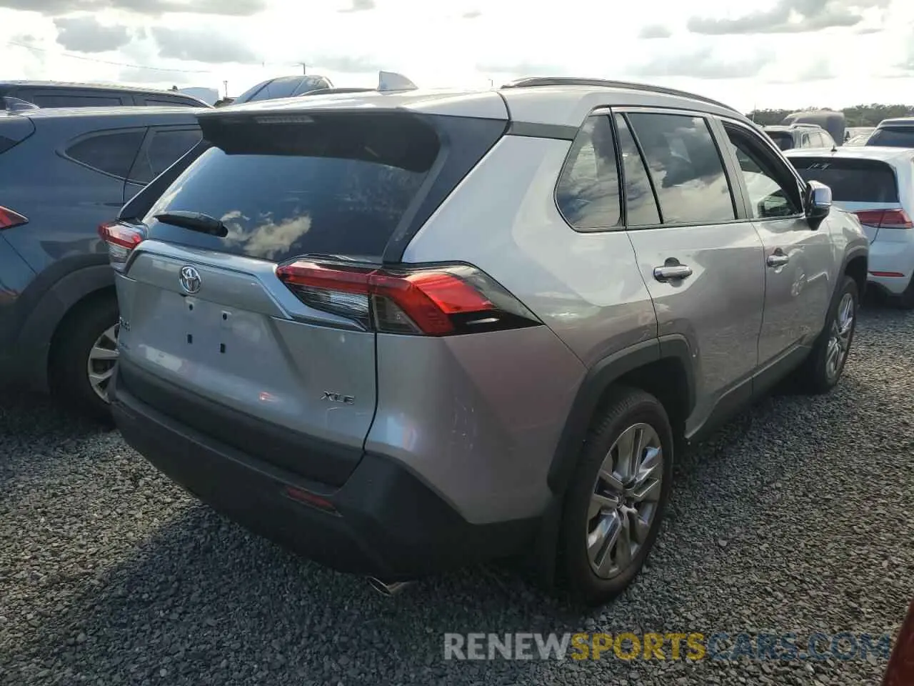 3 Photograph of a damaged car 2T3C1RFVXRC271627 TOYOTA RAV4 2024