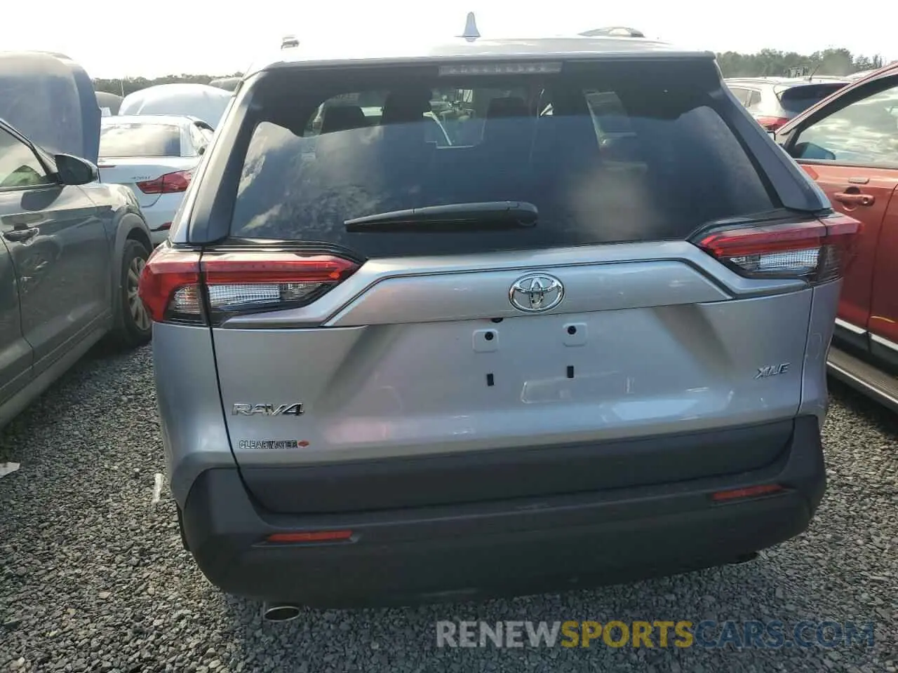 6 Photograph of a damaged car 2T3C1RFVXRC271627 TOYOTA RAV4 2024