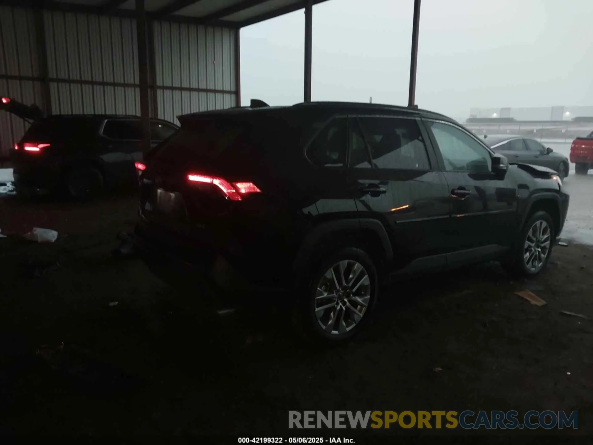 4 Photograph of a damaged car 2T3C1RFVXRC276312 TOYOTA RAV4 2024