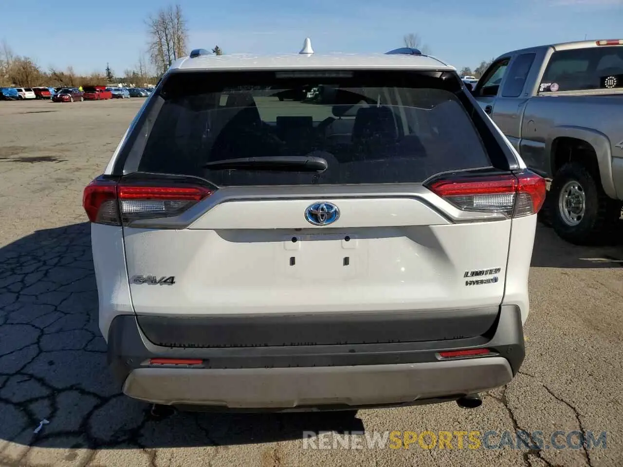 6 Photograph of a damaged car 2T3D6RFV5RW062672 TOYOTA RAV4 2024
