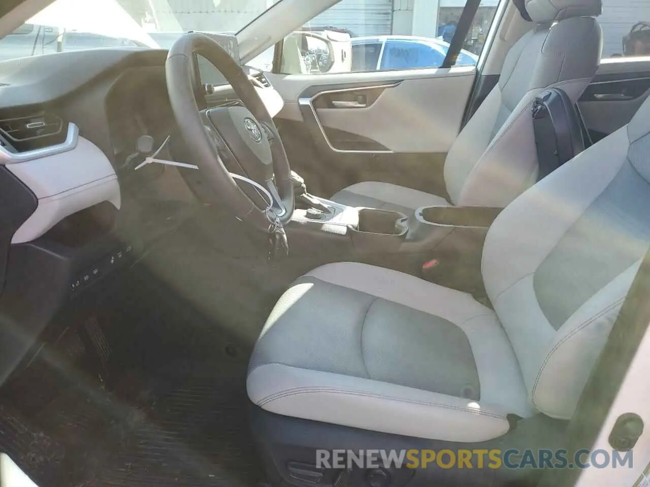 7 Photograph of a damaged car 2T3D6RFV5RW062672 TOYOTA RAV4 2024