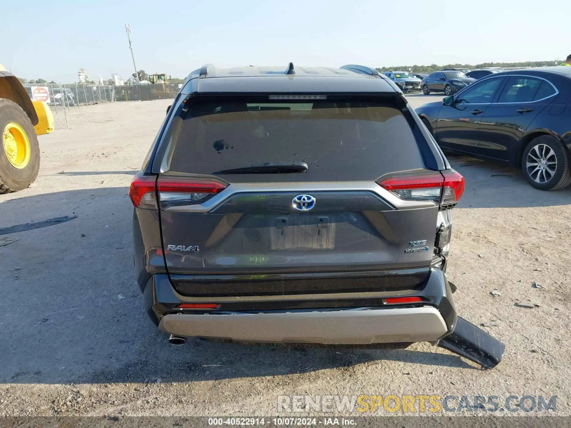 16 Photograph of a damaged car 2T3E6RFV0RW067864 TOYOTA RAV4 2024