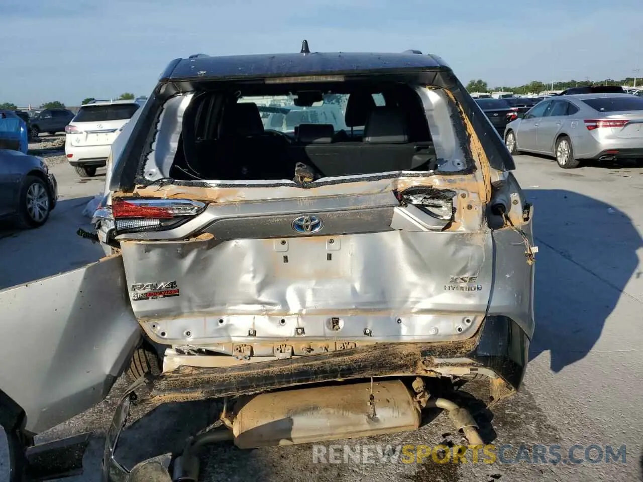 6 Photograph of a damaged car 2T3E6RFV2RW049740 TOYOTA RAV4 2024