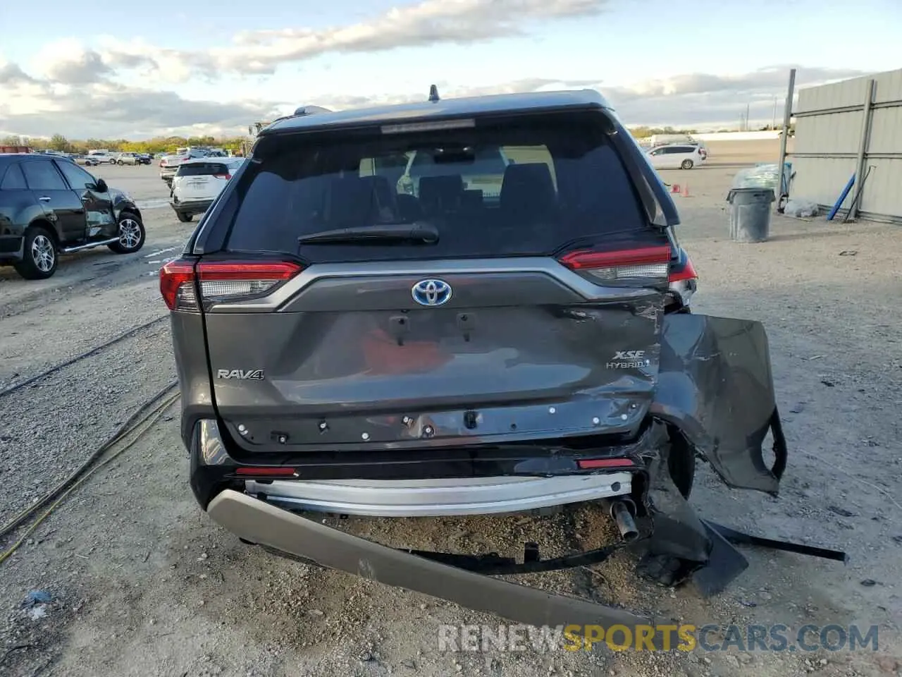 6 Photograph of a damaged car 2T3E6RFV2RW054405 TOYOTA RAV4 2024