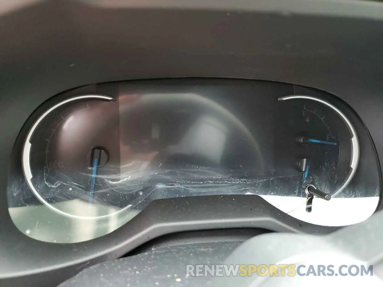 9 Photograph of a damaged car 2T3E6RFV3RW067034 TOYOTA RAV4 2024