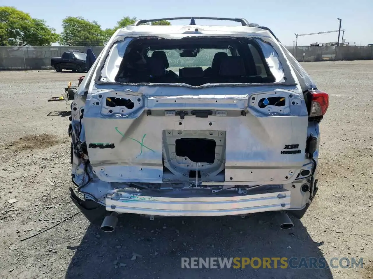 6 Photograph of a damaged car 2T3E6RFV4RW072355 TOYOTA RAV4 2024