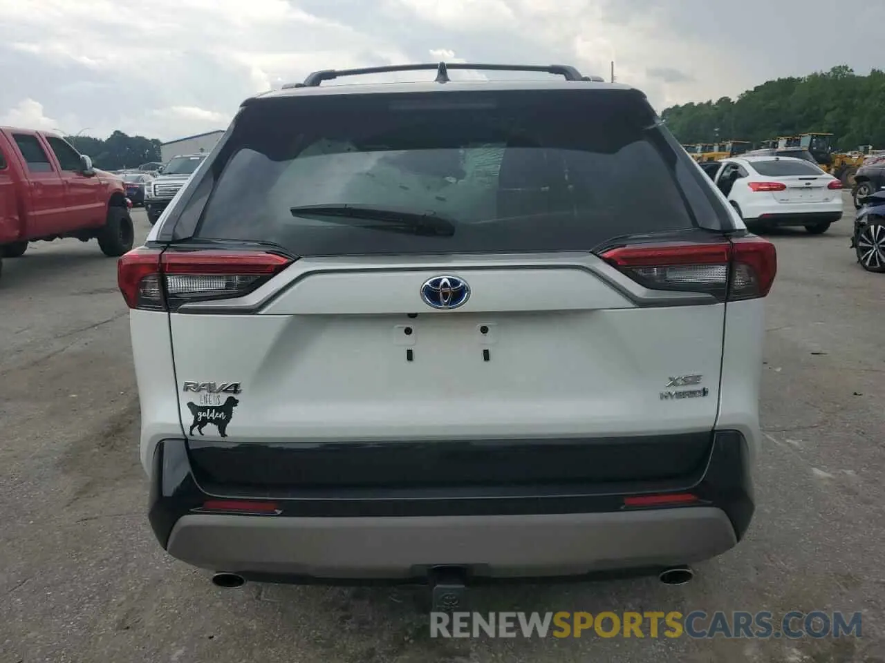 6 Photograph of a damaged car 2T3E6RFV5RW055158 TOYOTA RAV4 2024