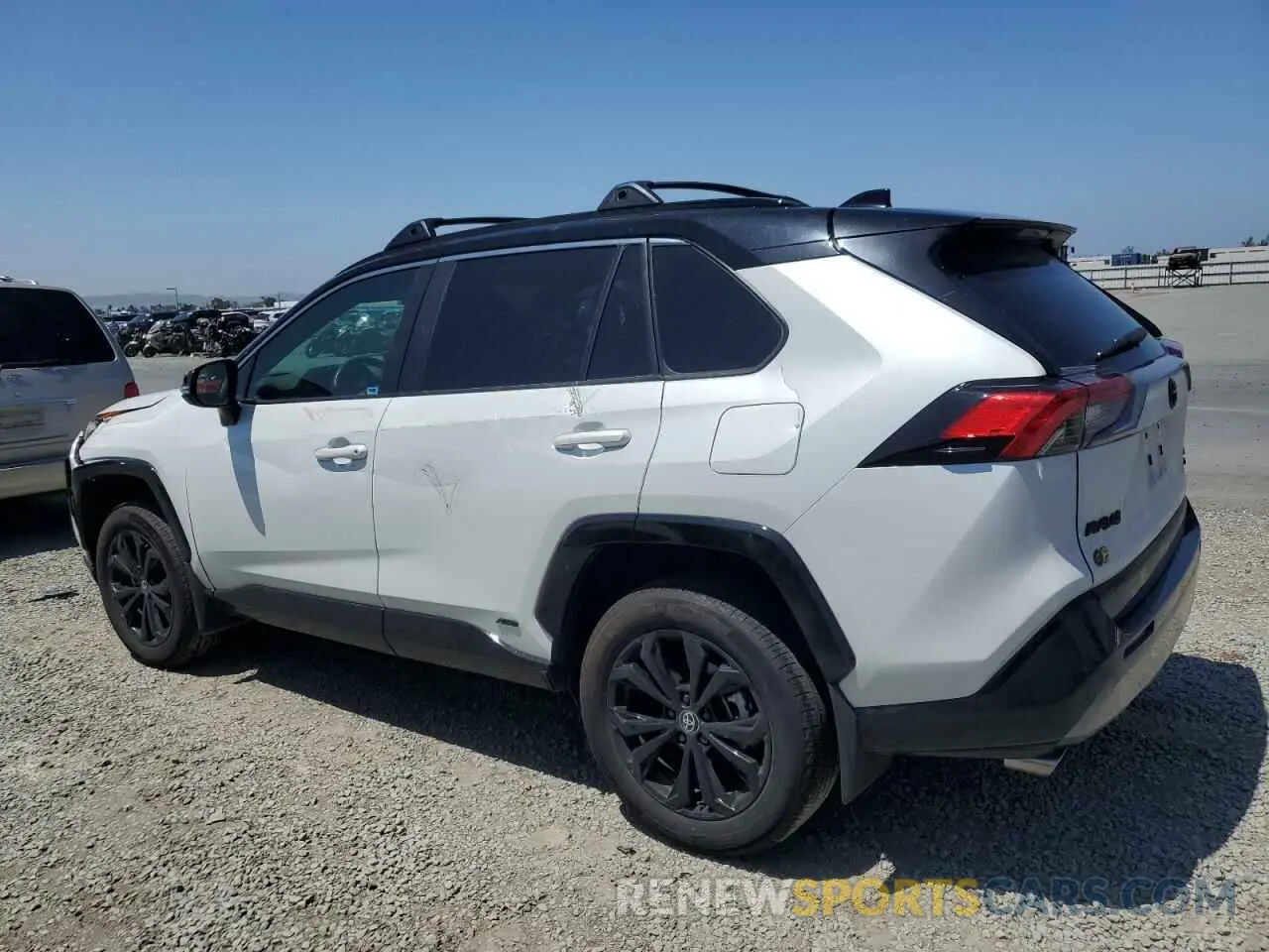 2 Photograph of a damaged car 2T3E6RFV5RW060909 TOYOTA RAV4 2024
