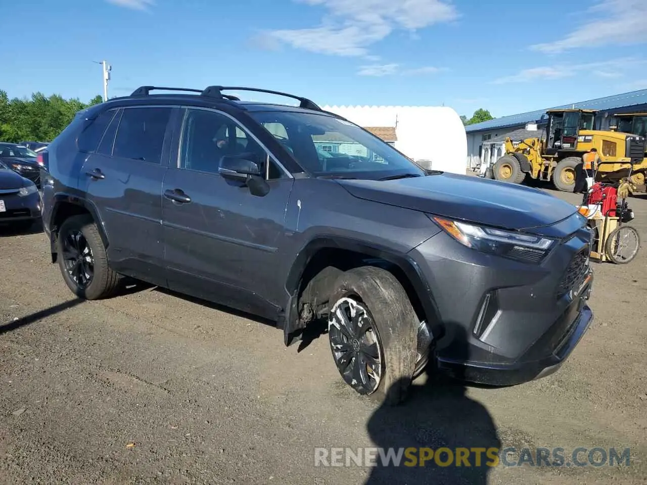 4 Photograph of a damaged car 2T3E6RFV7RW055081 TOYOTA RAV4 2024