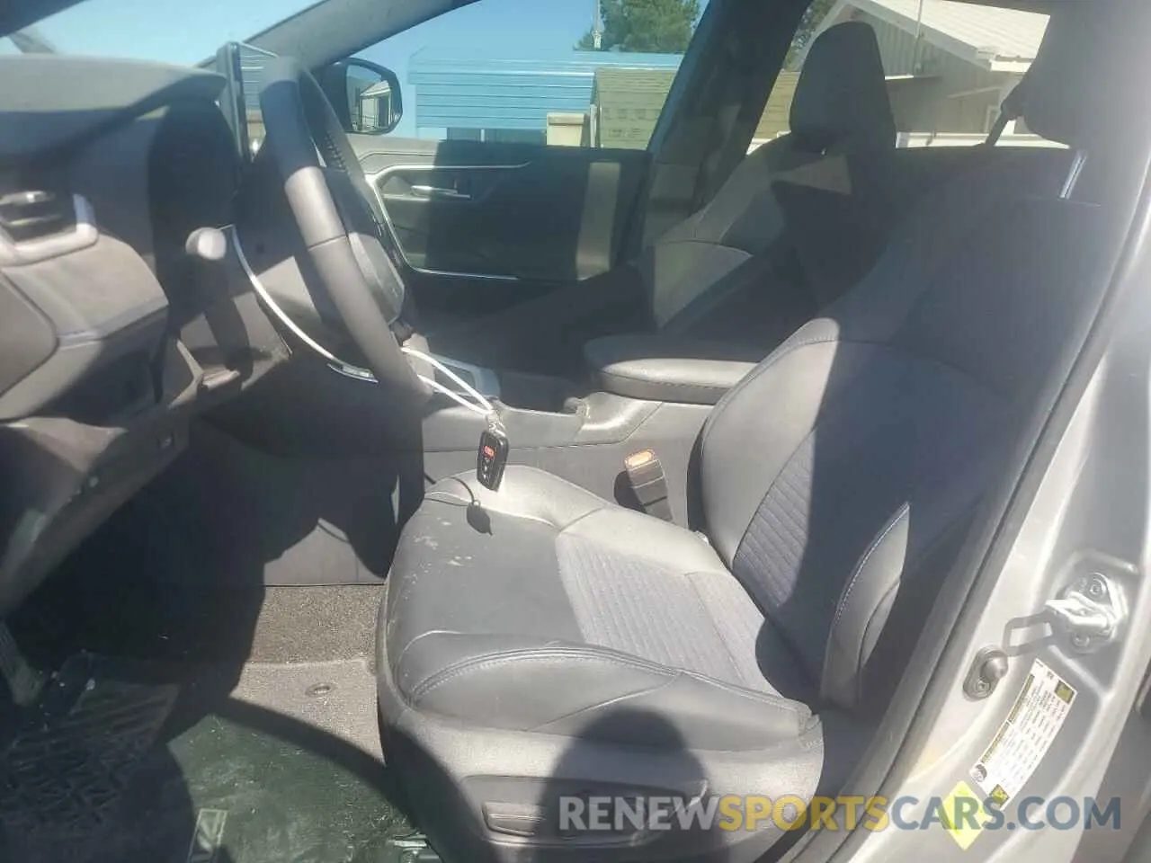 7 Photograph of a damaged car 2T3E6RFVXRW078872 TOYOTA RAV4 2024