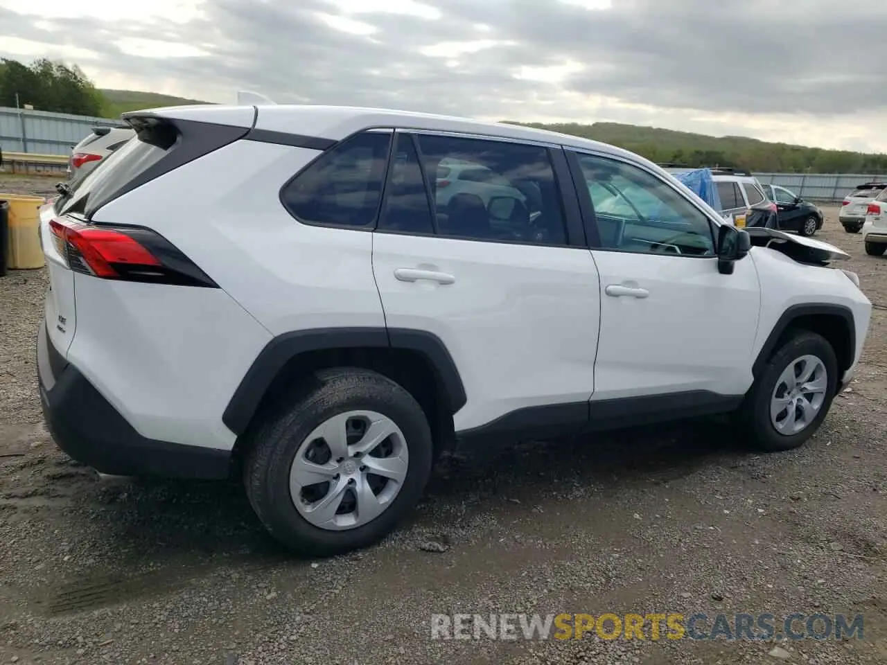 3 Photograph of a damaged car 2T3F1RFV0RC456508 TOYOTA RAV4 2024