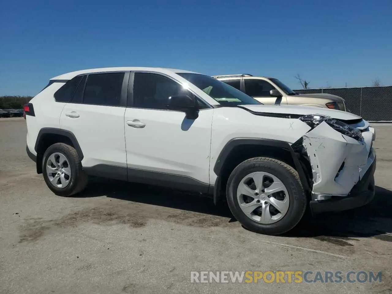 1 Photograph of a damaged car 2T3F1RFV0RC469033 TOYOTA RAV4 2024