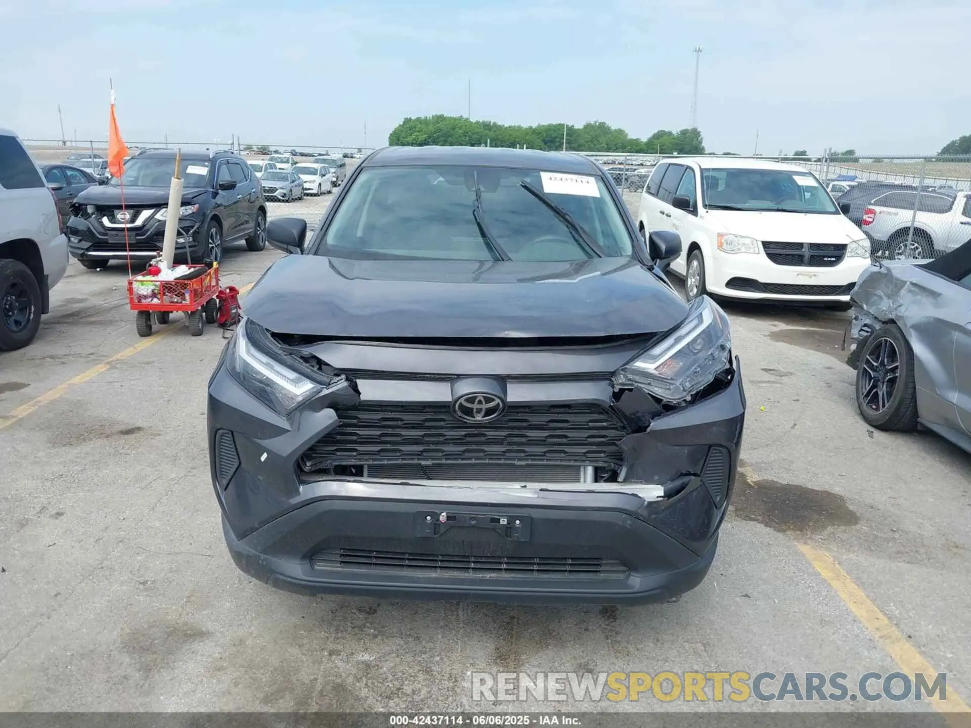 12 Photograph of a damaged car 2T3F1RFV0RW448651 TOYOTA RAV4 2024