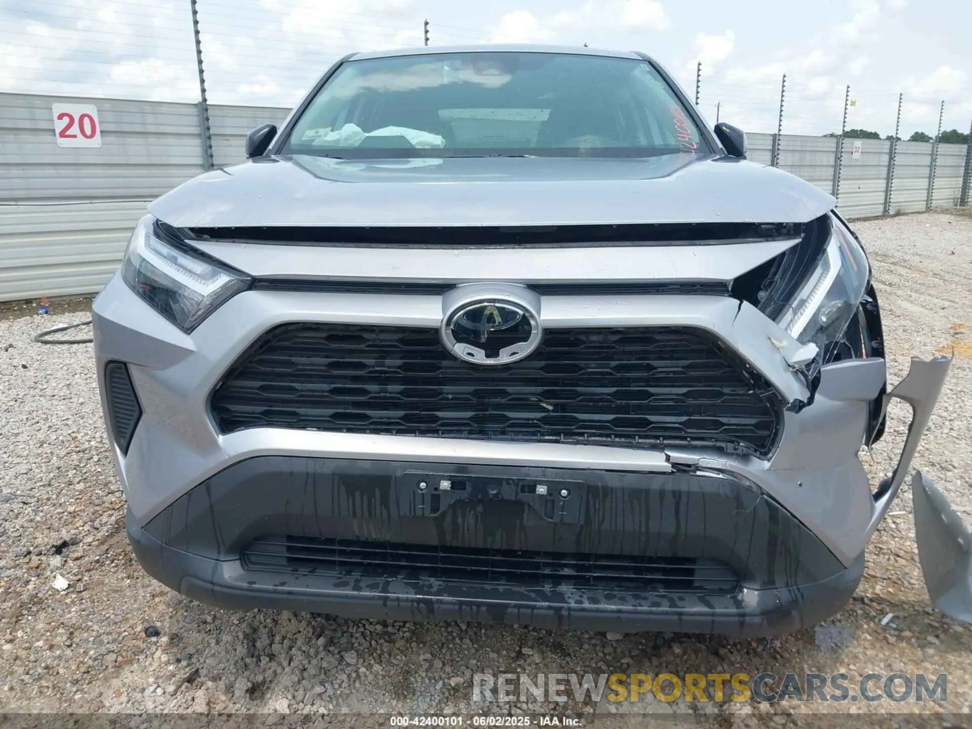 12 Photograph of a damaged car 2T3F1RFV1RC458901 TOYOTA RAV4 2024