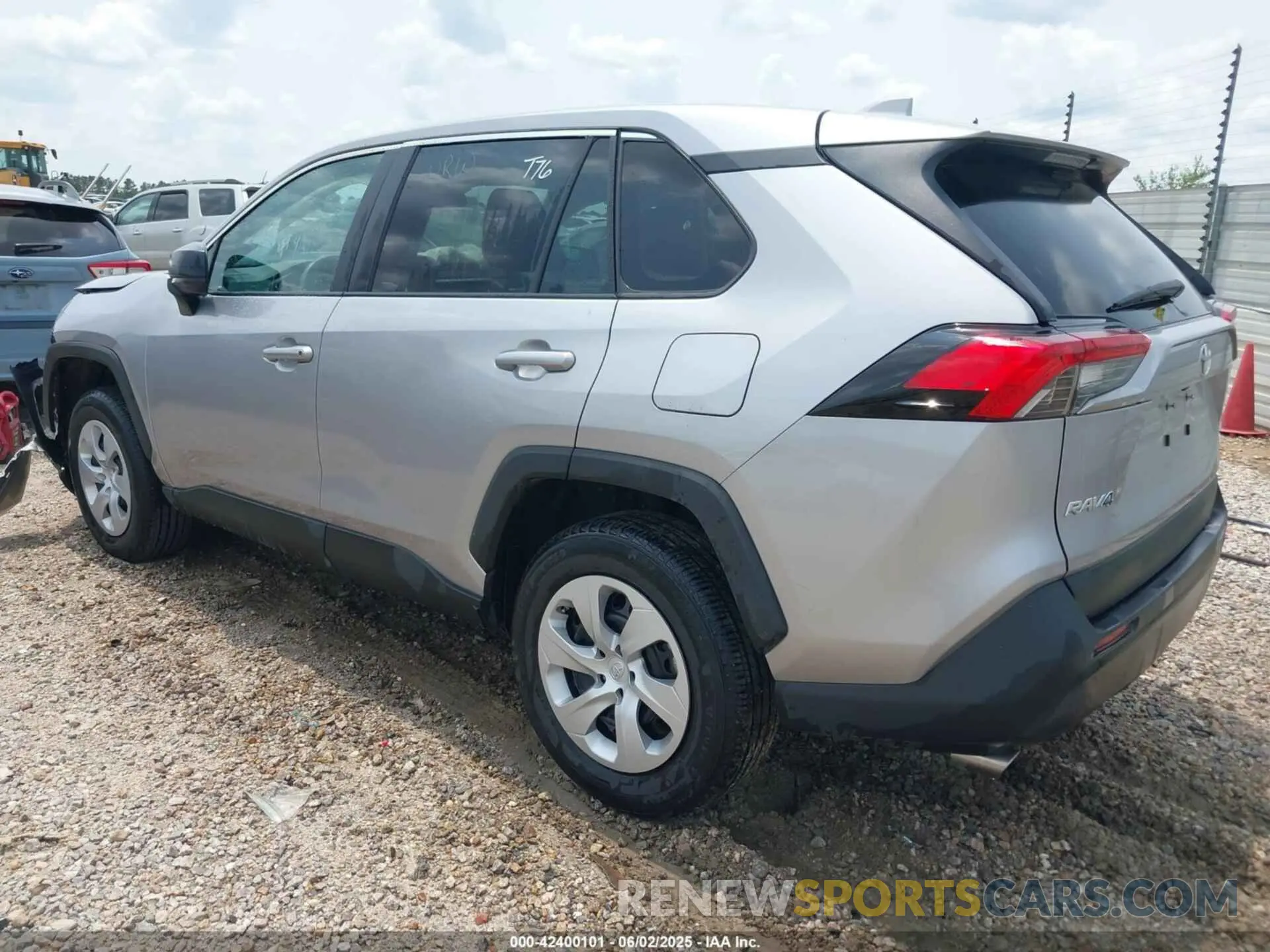 3 Photograph of a damaged car 2T3F1RFV1RC458901 TOYOTA RAV4 2024