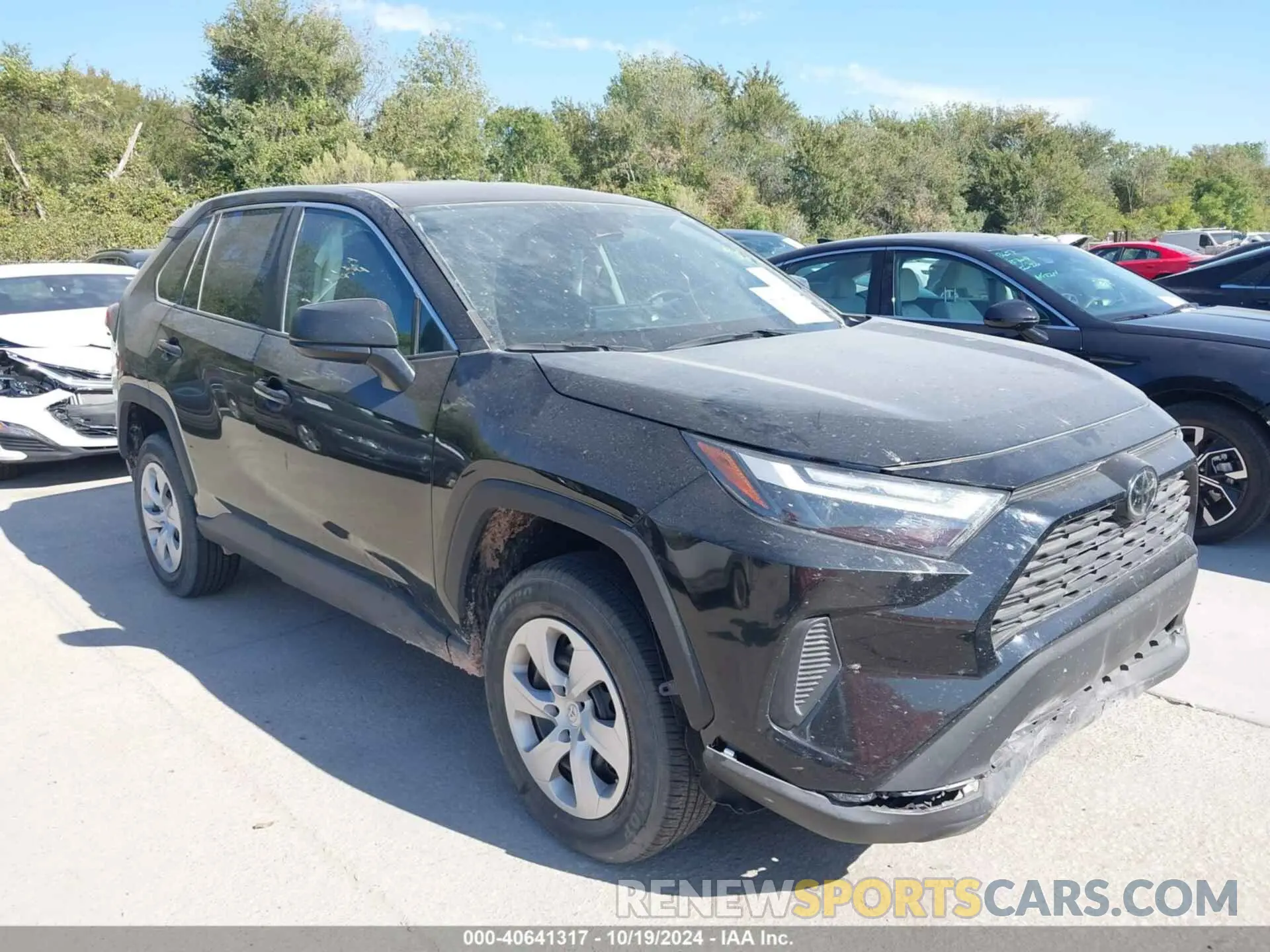1 Photograph of a damaged car 2T3F1RFV2RC427043 TOYOTA RAV4 2024