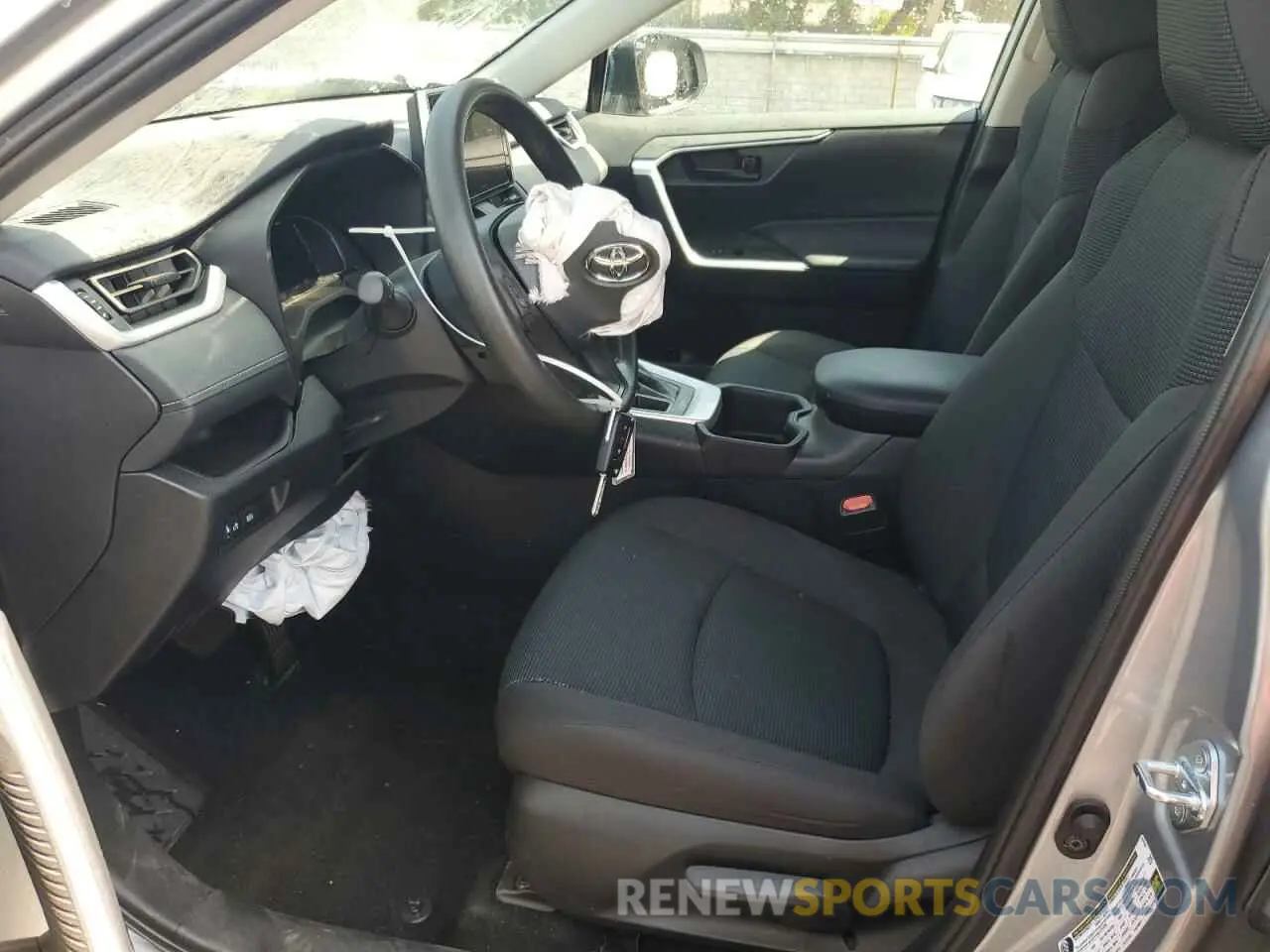 7 Photograph of a damaged car 2T3F1RFV2RC450662 TOYOTA RAV4 2024