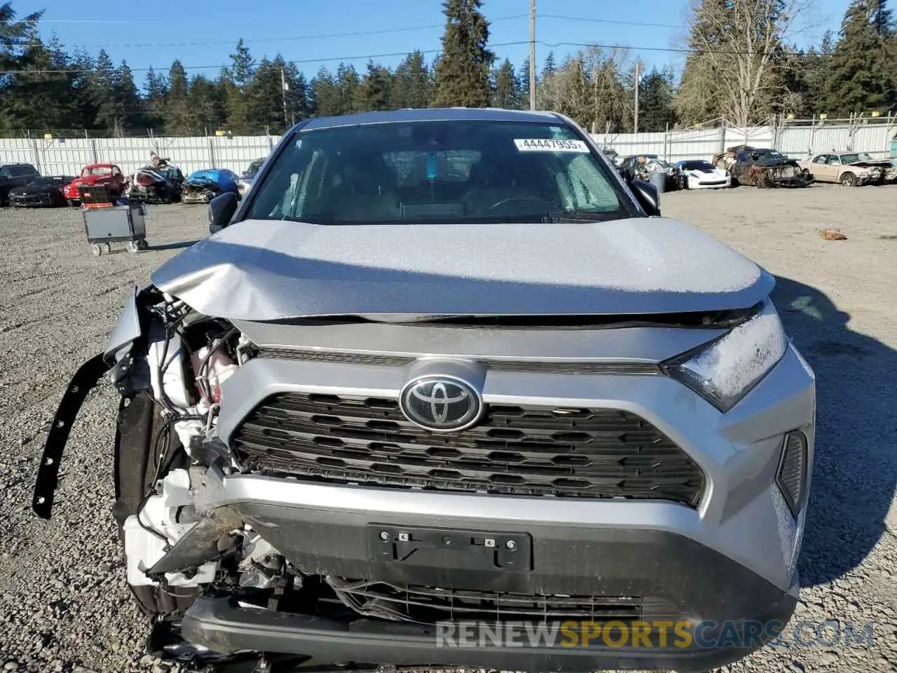 5 Photograph of a damaged car 2T3F1RFV2RC458969 TOYOTA RAV4 2024