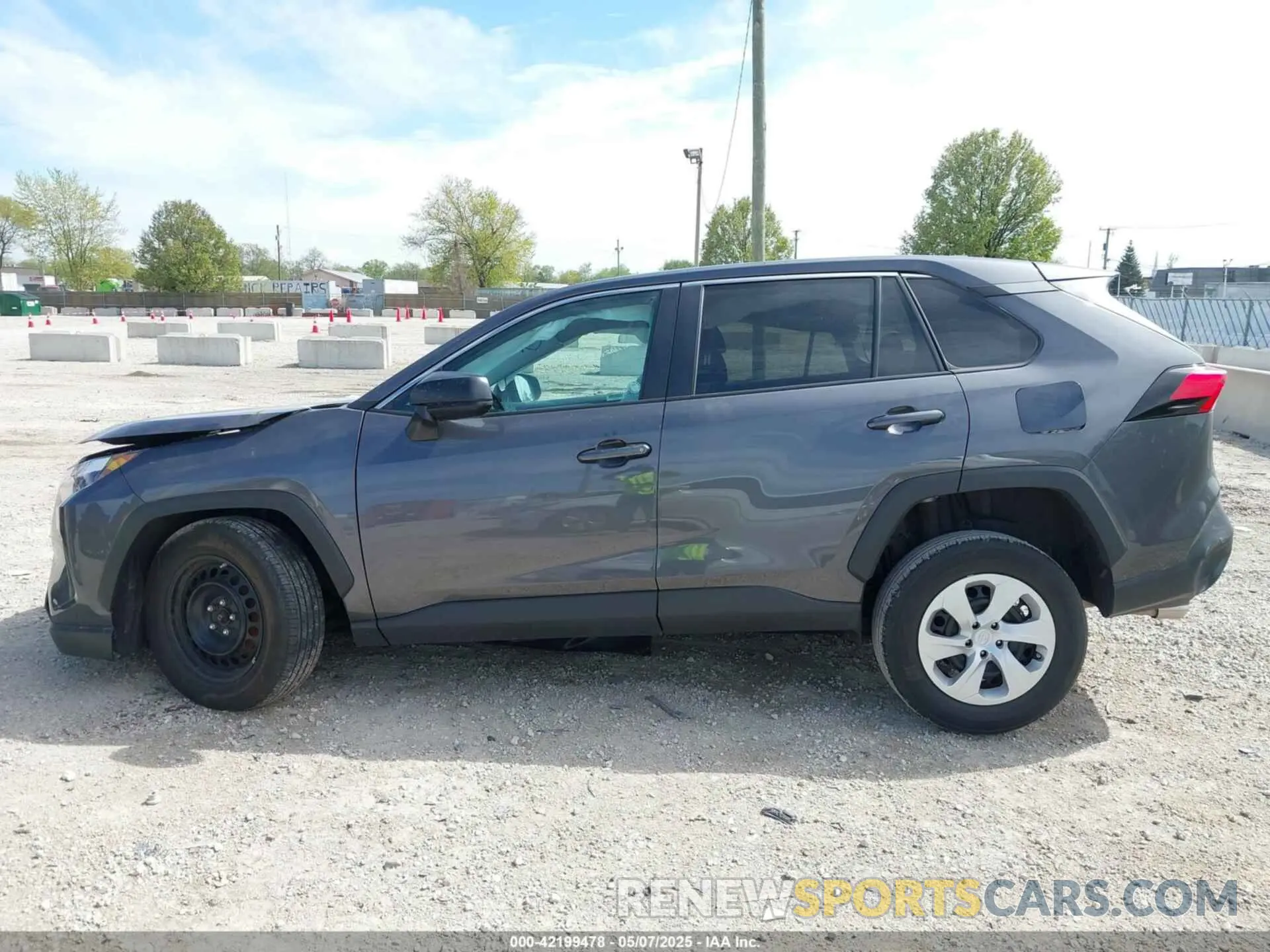 14 Photograph of a damaged car 2T3F1RFV2RW445122 TOYOTA RAV4 2024