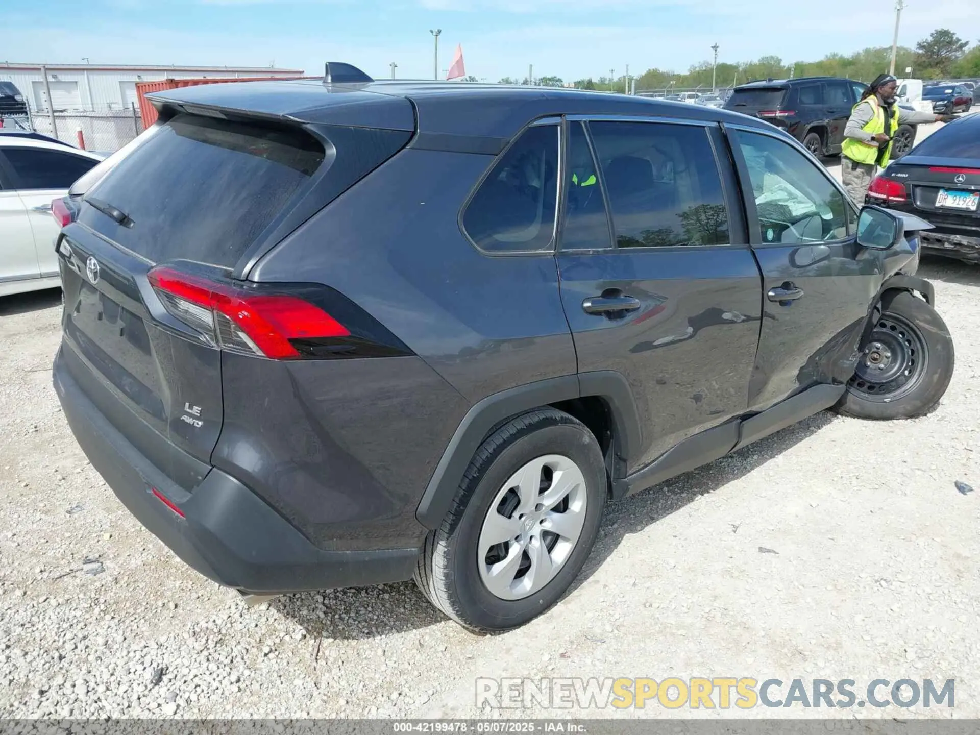 4 Photograph of a damaged car 2T3F1RFV2RW445122 TOYOTA RAV4 2024