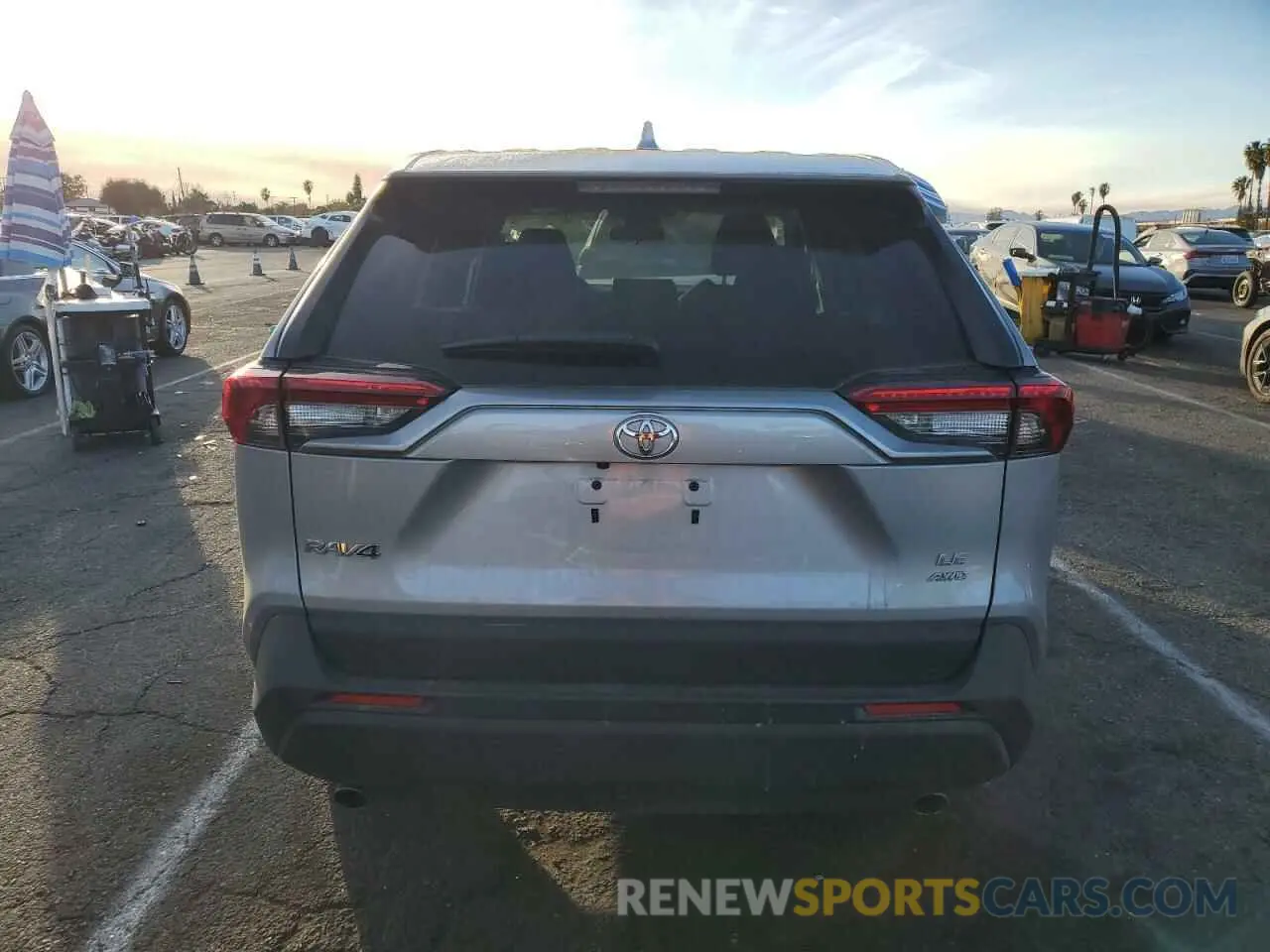 6 Photograph of a damaged car 2T3F1RFV2RW458940 TOYOTA RAV4 2024