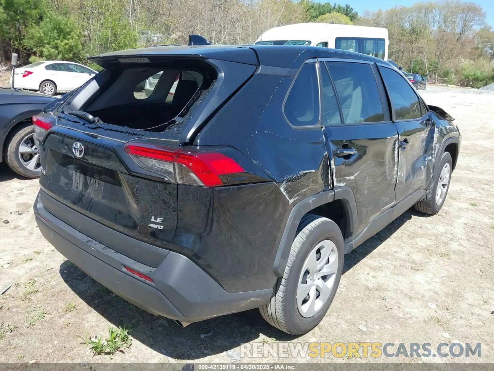 4 Photograph of a damaged car 2T3F1RFV4RC453062 TOYOTA RAV4 2024